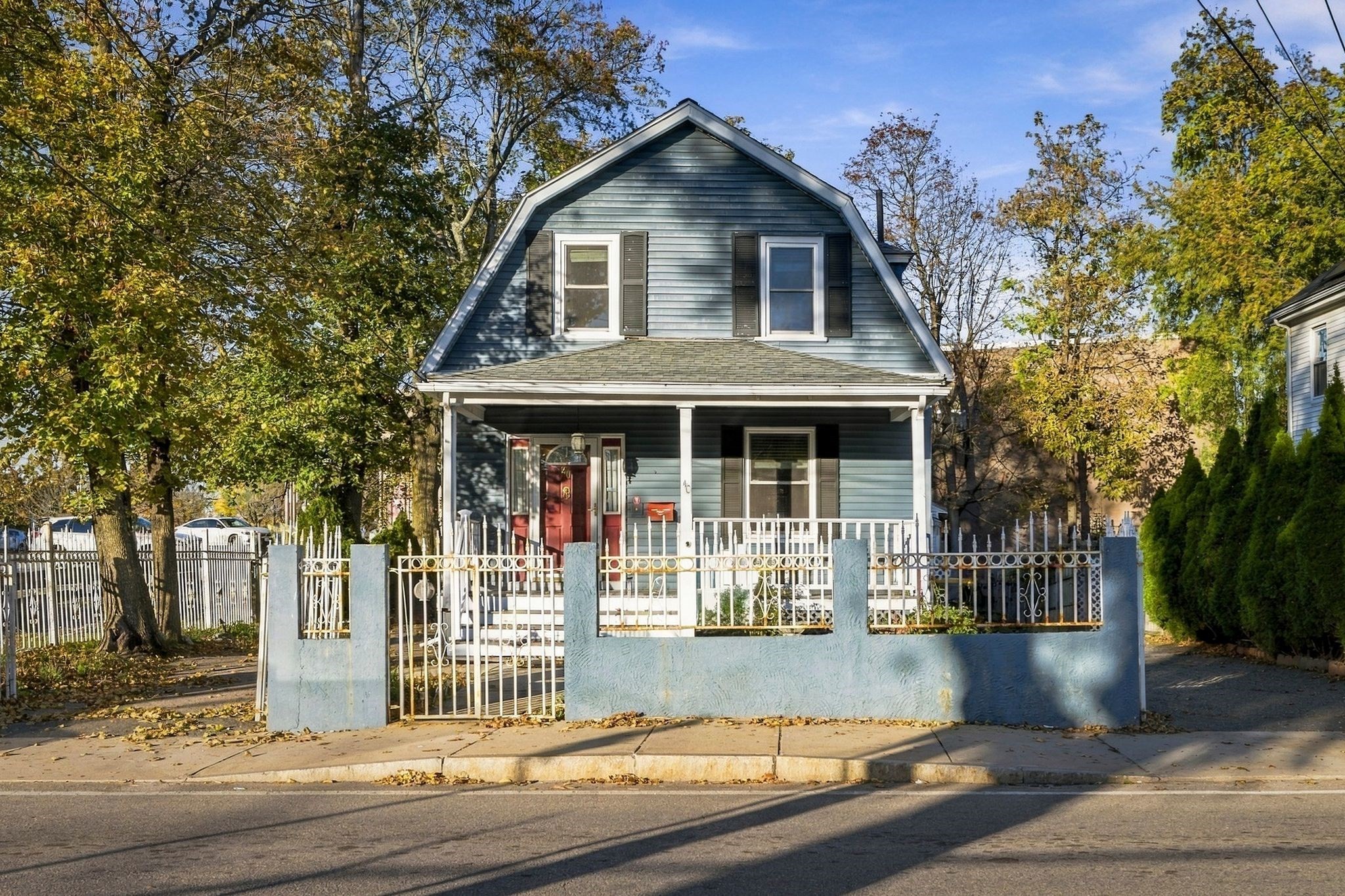 40 Beaver St Property Photo 1