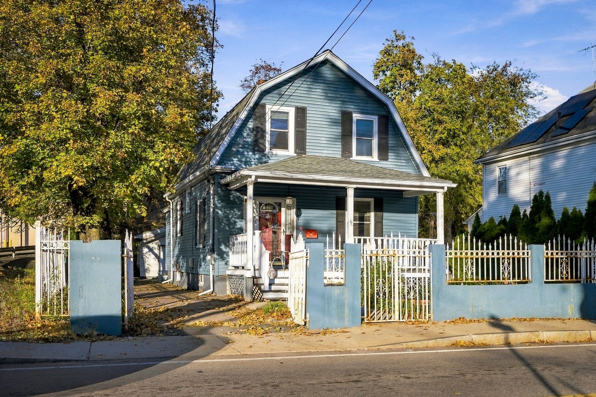40 Beaver St Property Photo 3