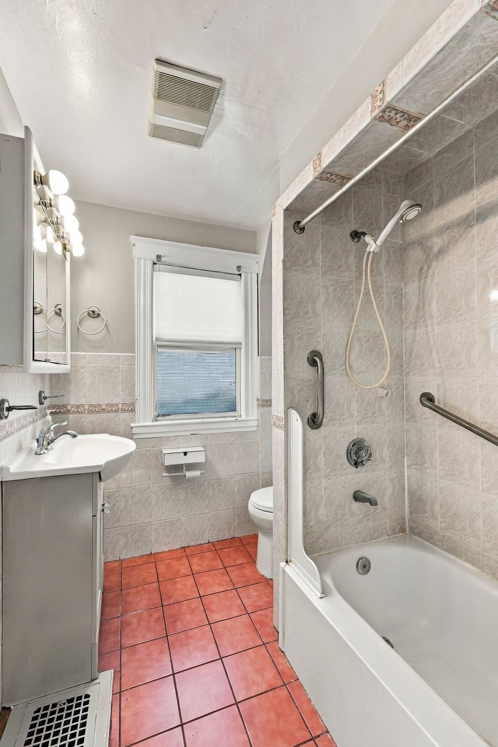 40 Beaver St Property Photo 31