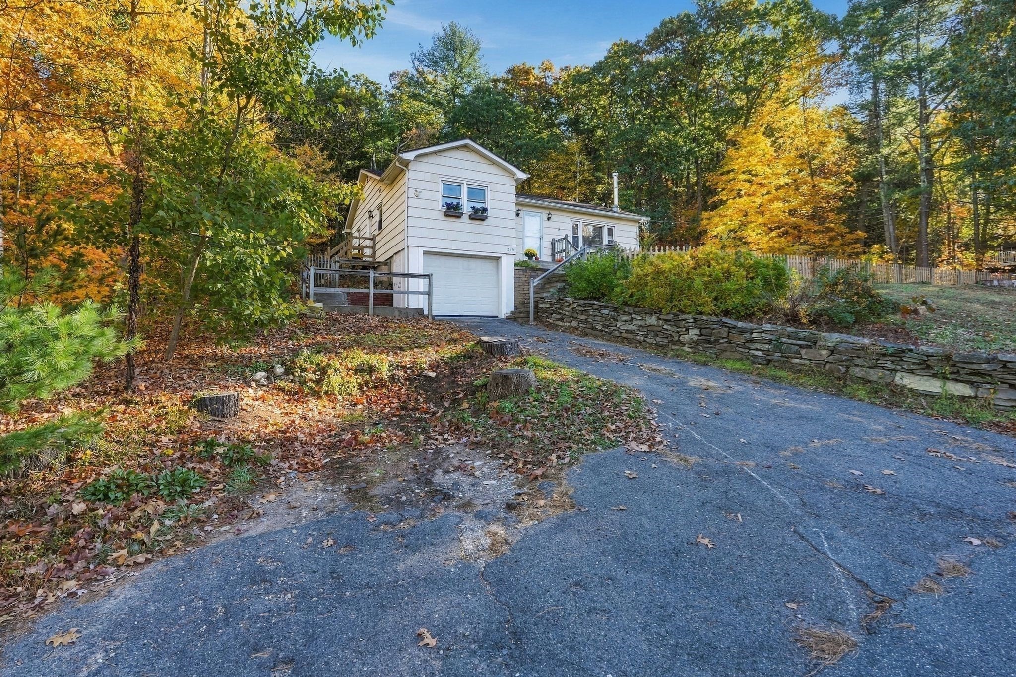 214 Federal St Property Photo 3