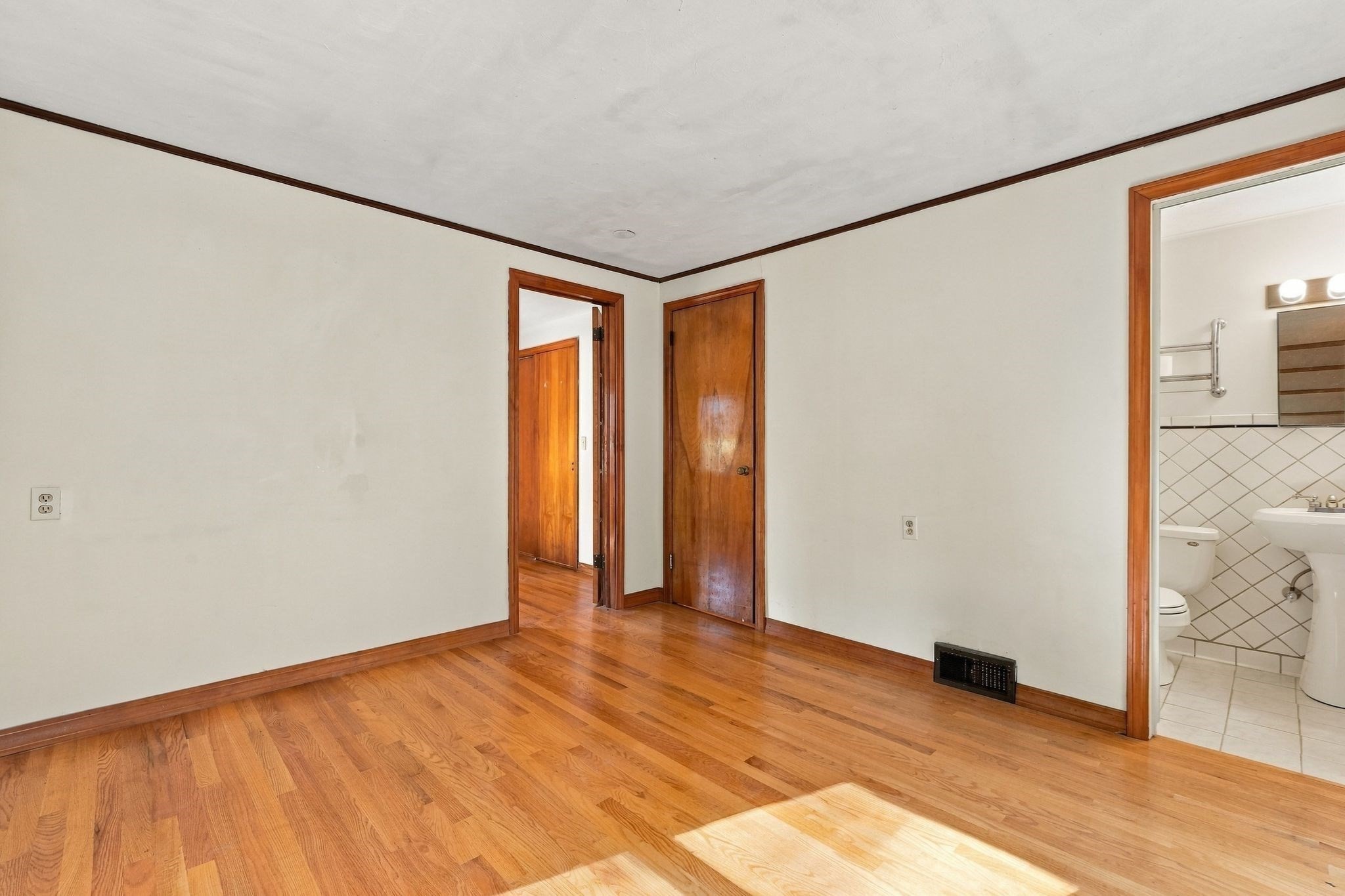 214 Federal St Property Photo 27