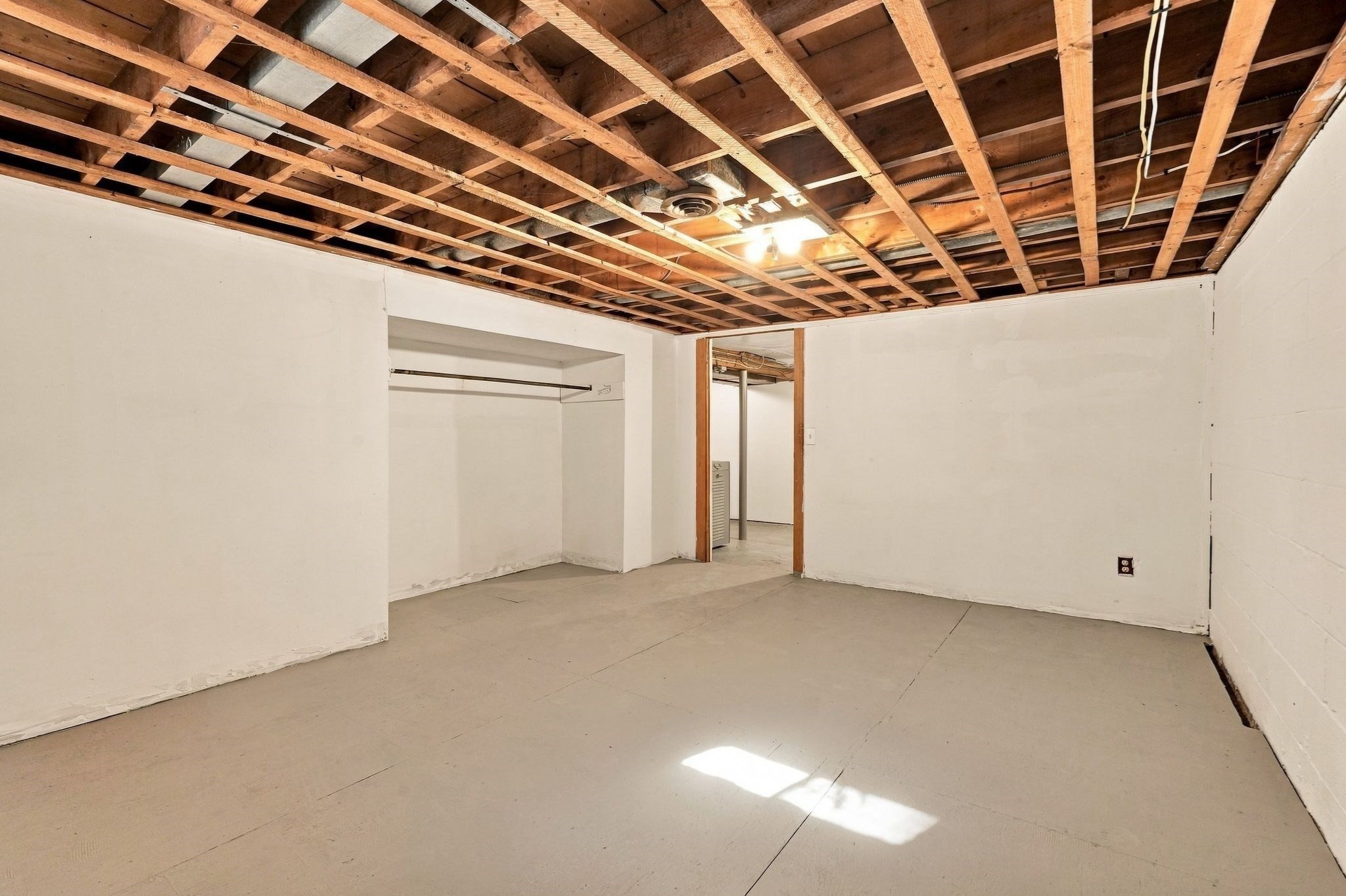 214 Federal St Property Photo 32