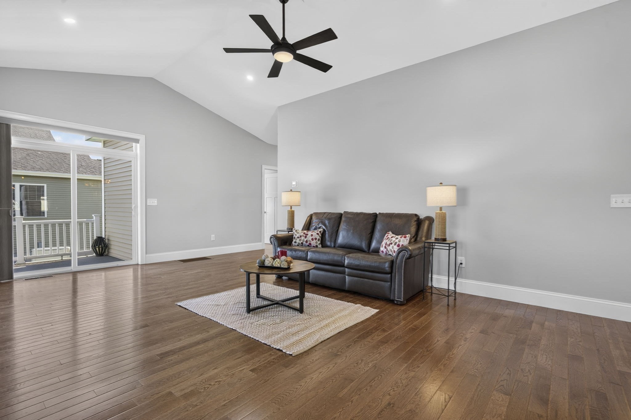 47 Blackstone Dr # 4 Property Photo 10