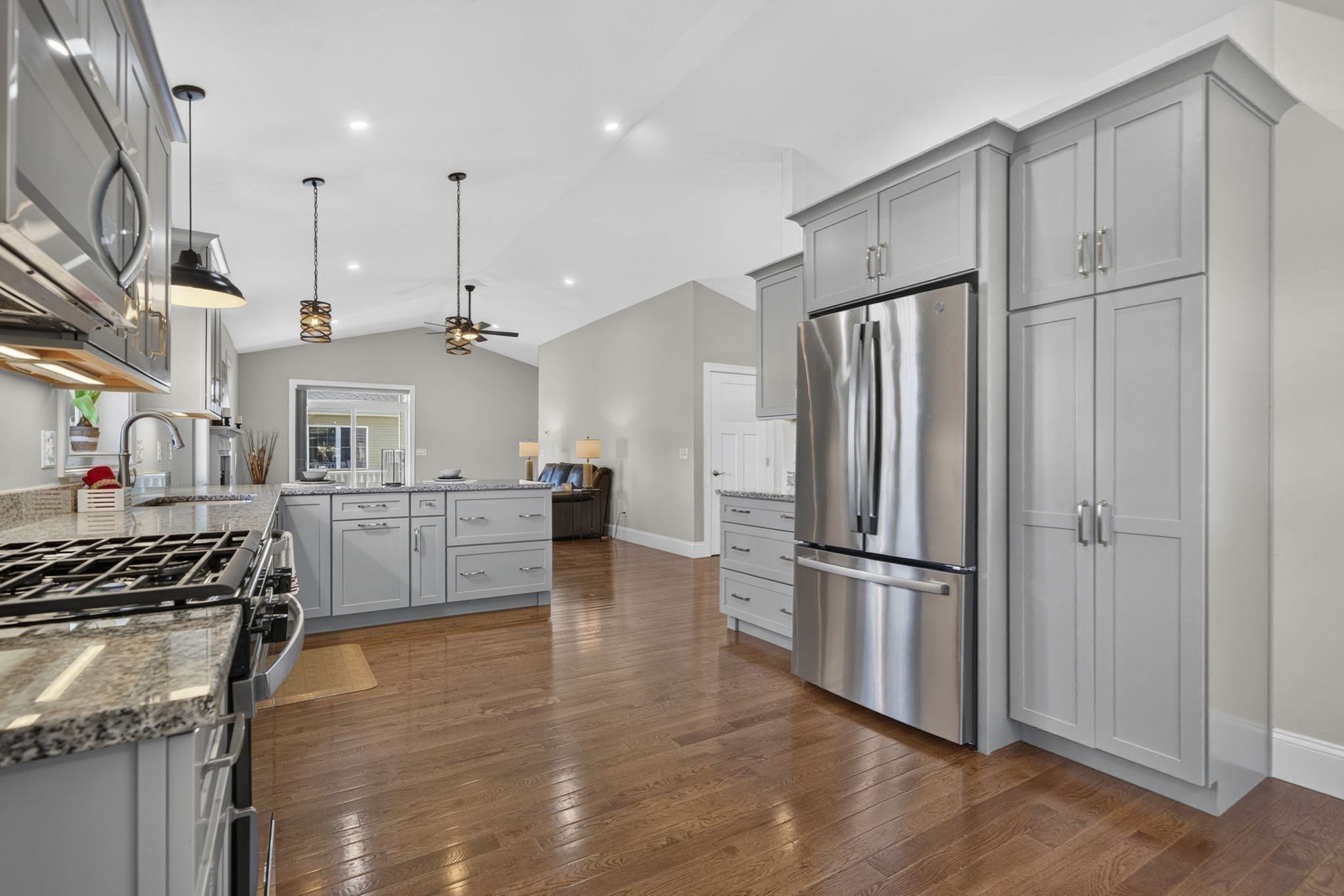 47 Blackstone Dr # 4 Property Photo 18
