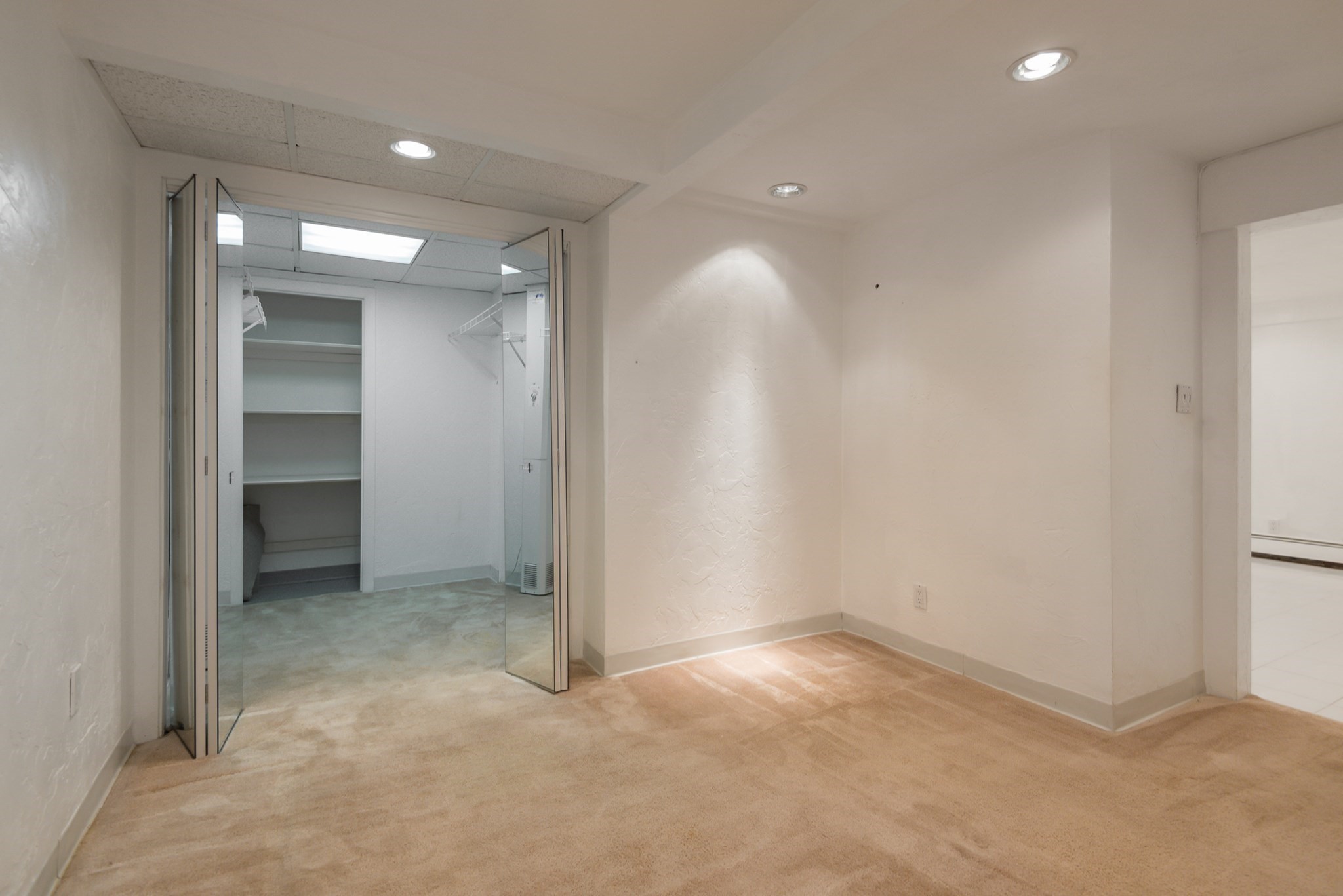 16 Midland Rd Property Photo 35