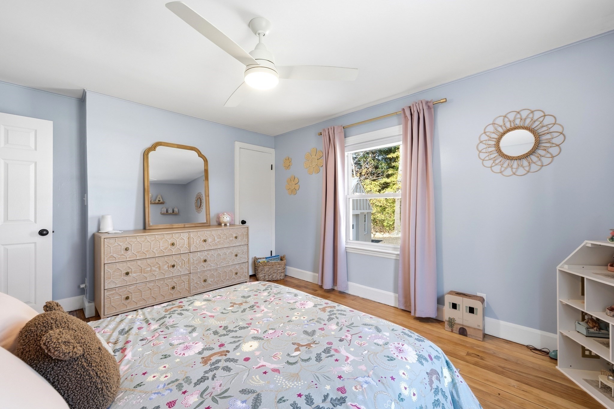 145 Parker St Property Photo 16