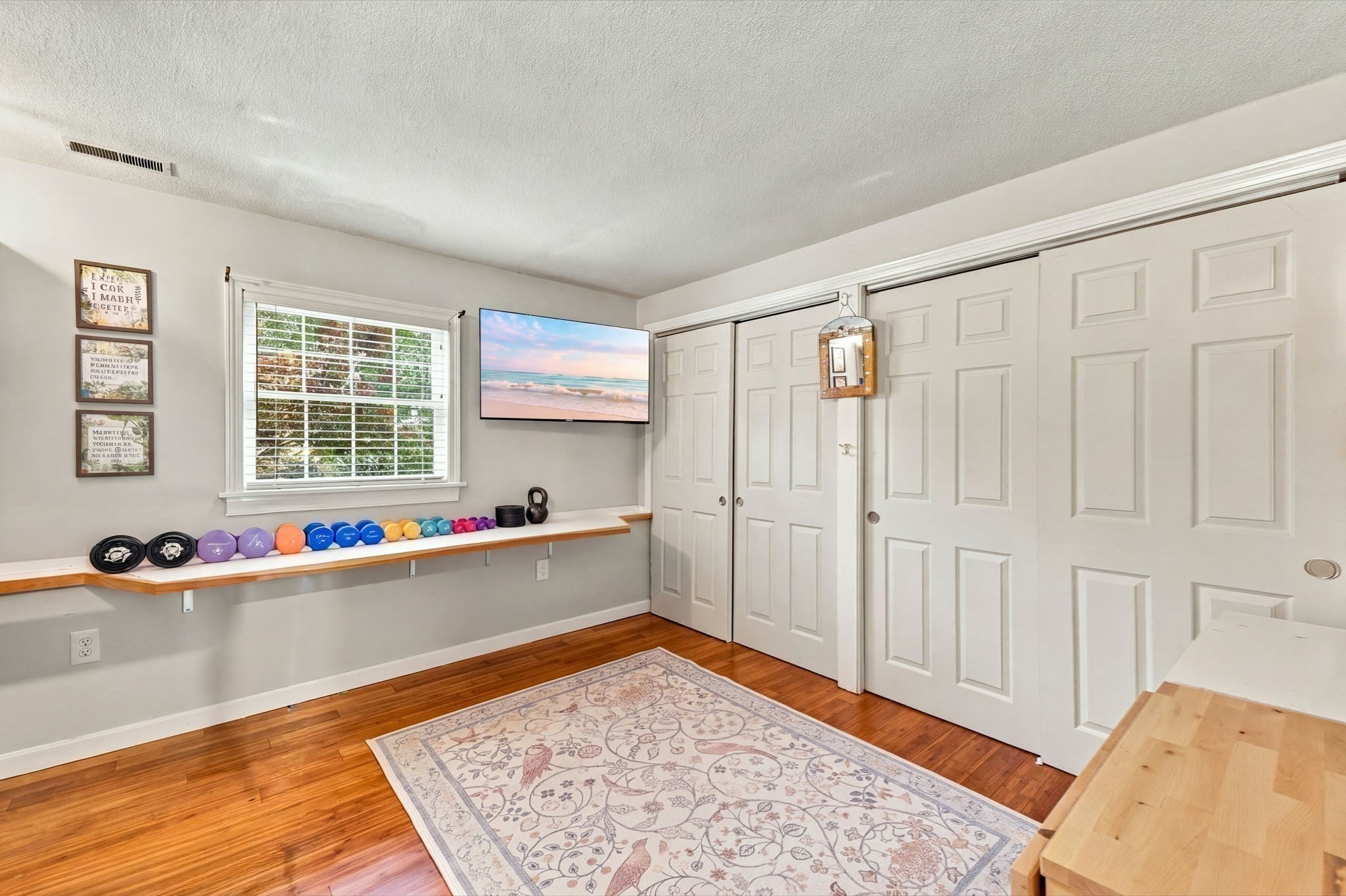 20 Essex St. Property Photo 18