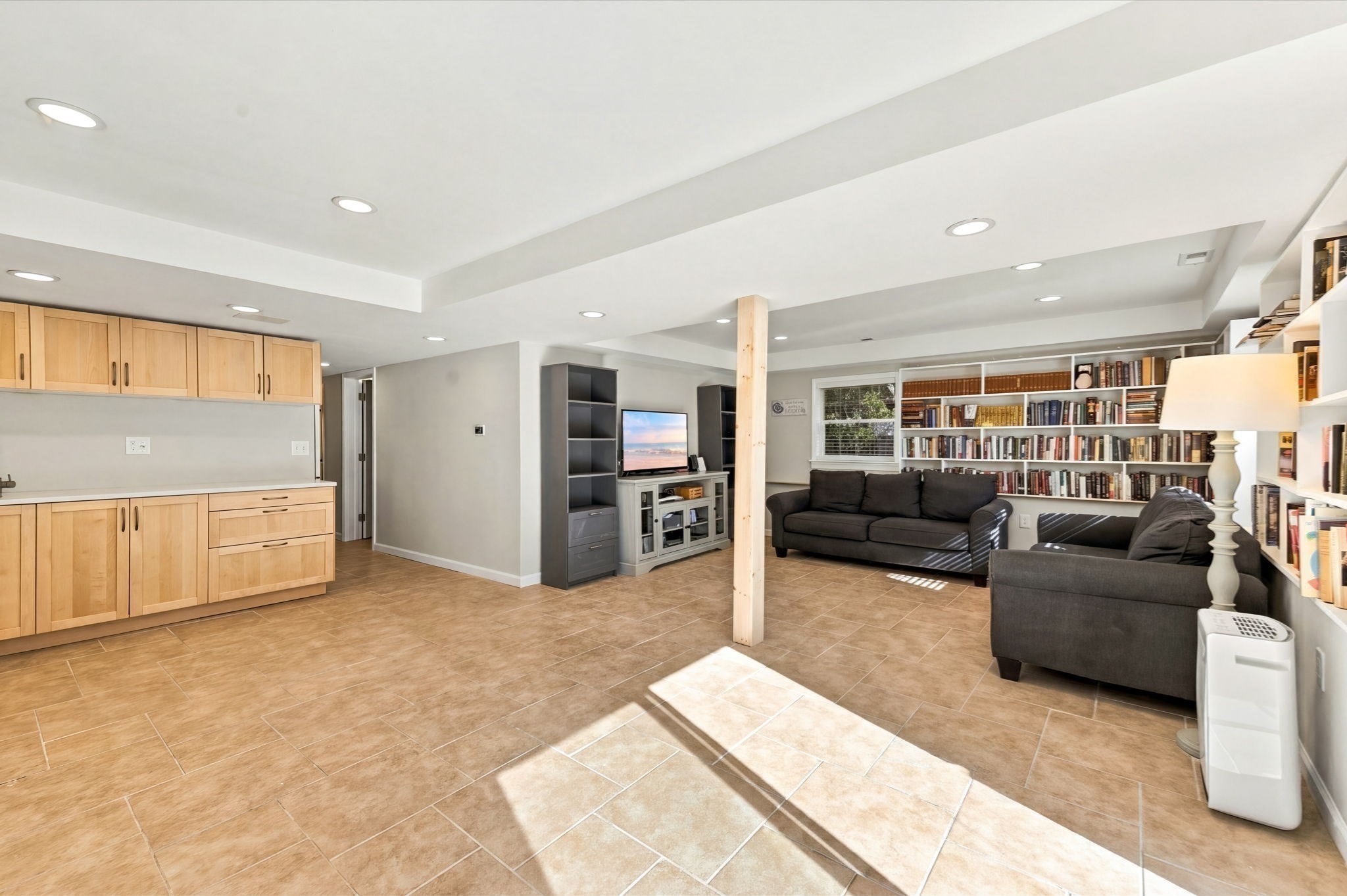 20 Essex St. Property Photo 23
