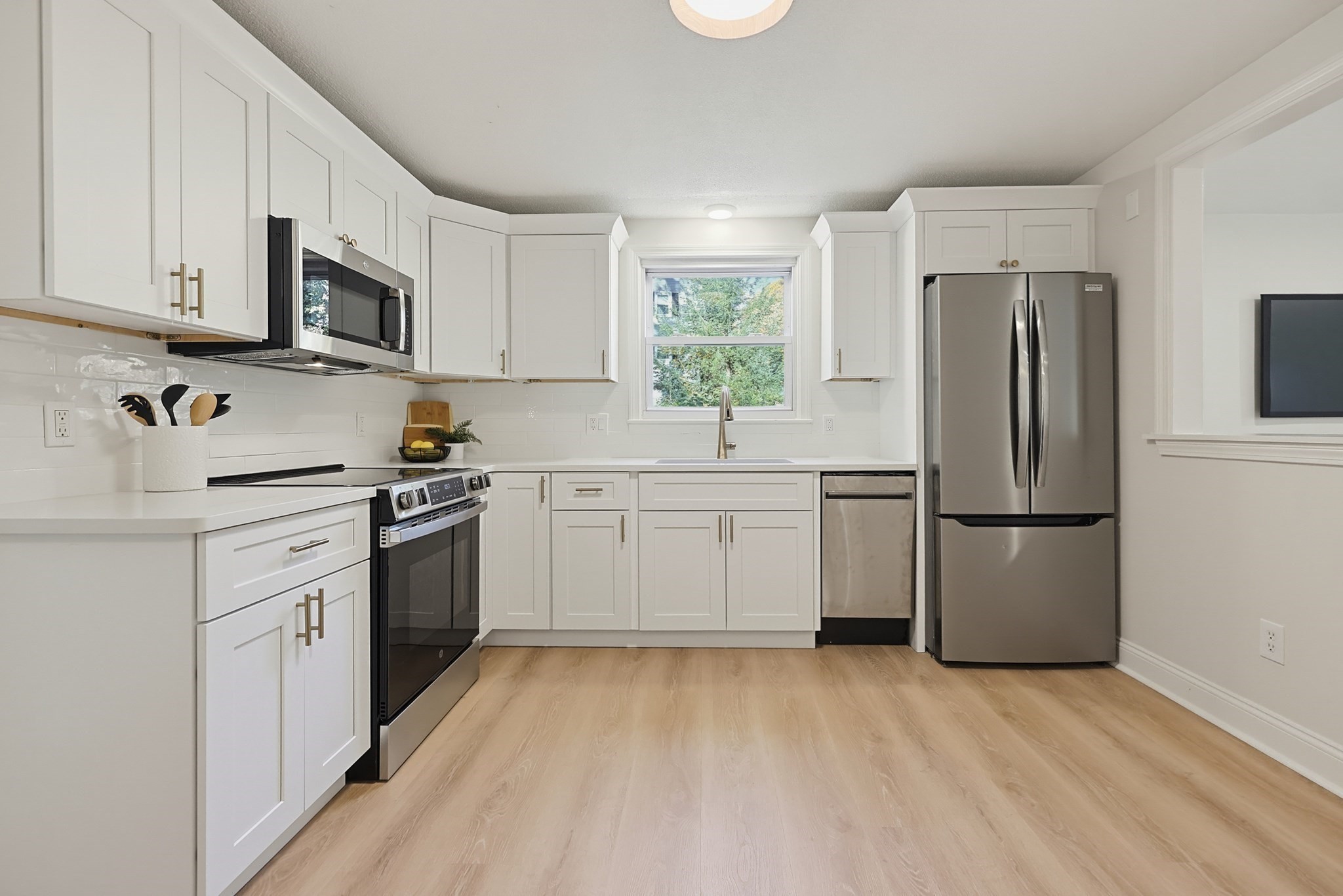 9 Merriam District Property Photo 9