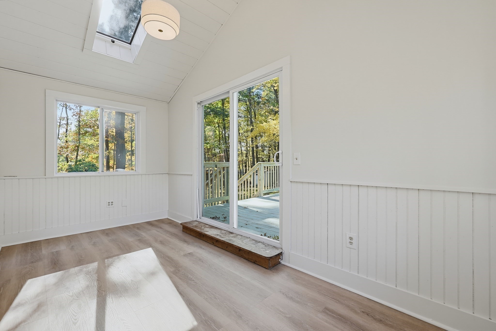 9 Merriam District Property Photo 22