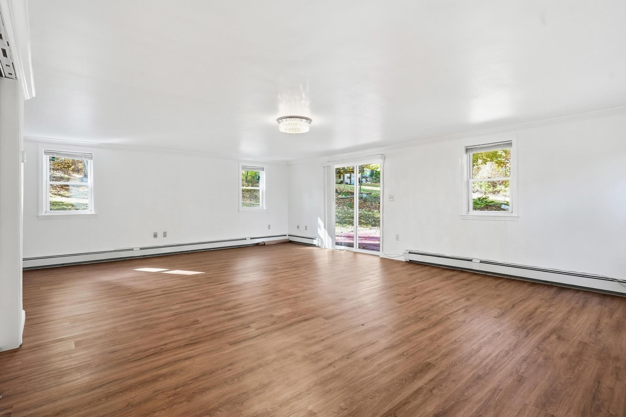 17 Pathwood Ave Property Photo 13