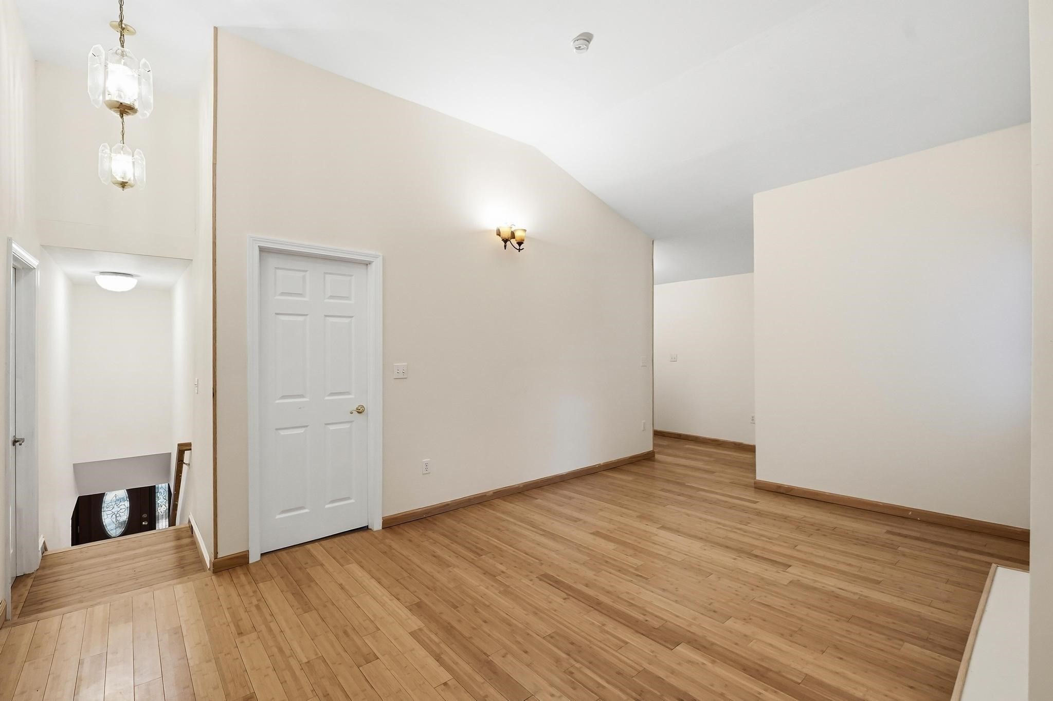 17 Pathwood Ave Property Photo 19
