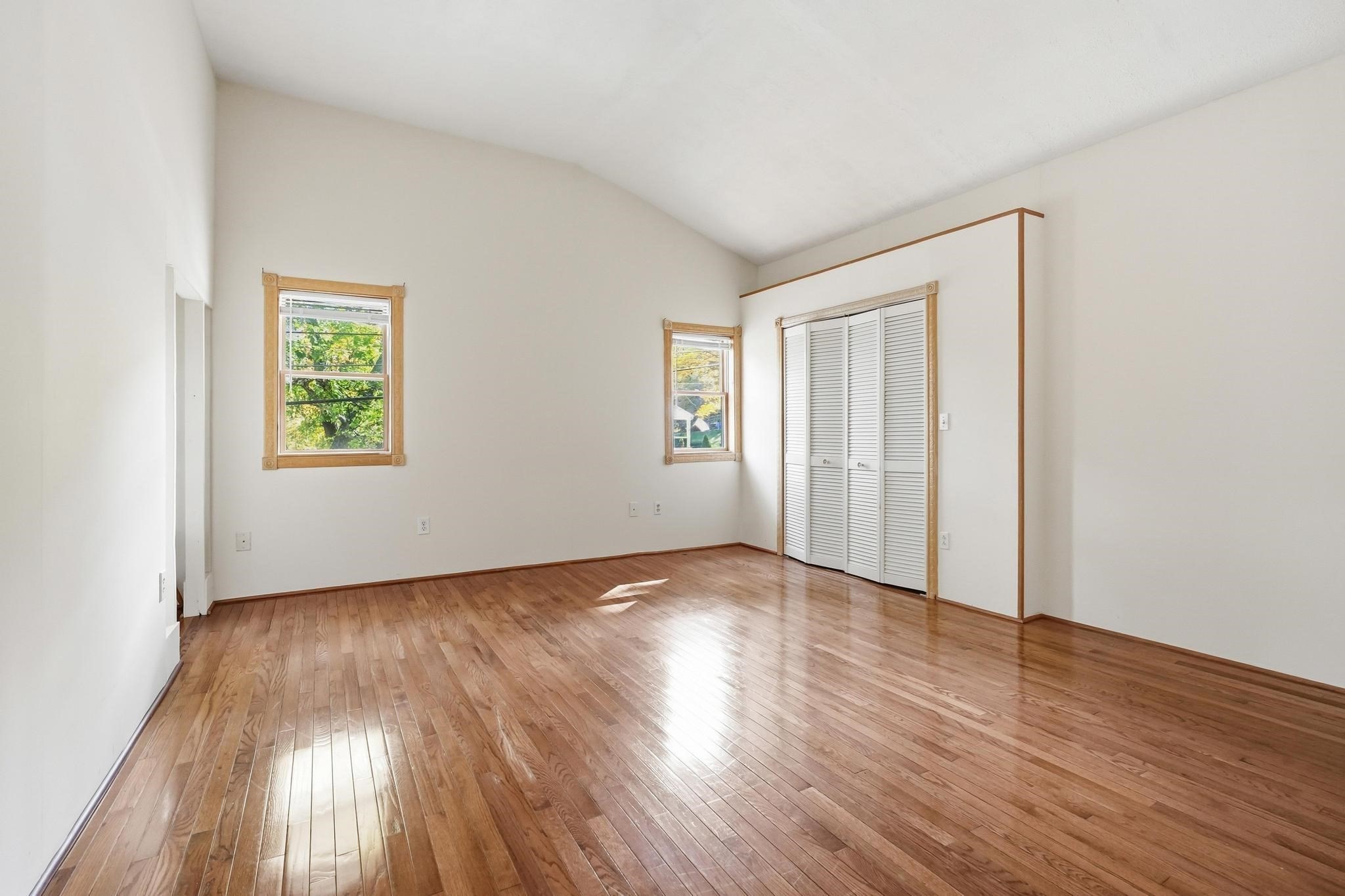 17 Pathwood Ave Property Photo 20