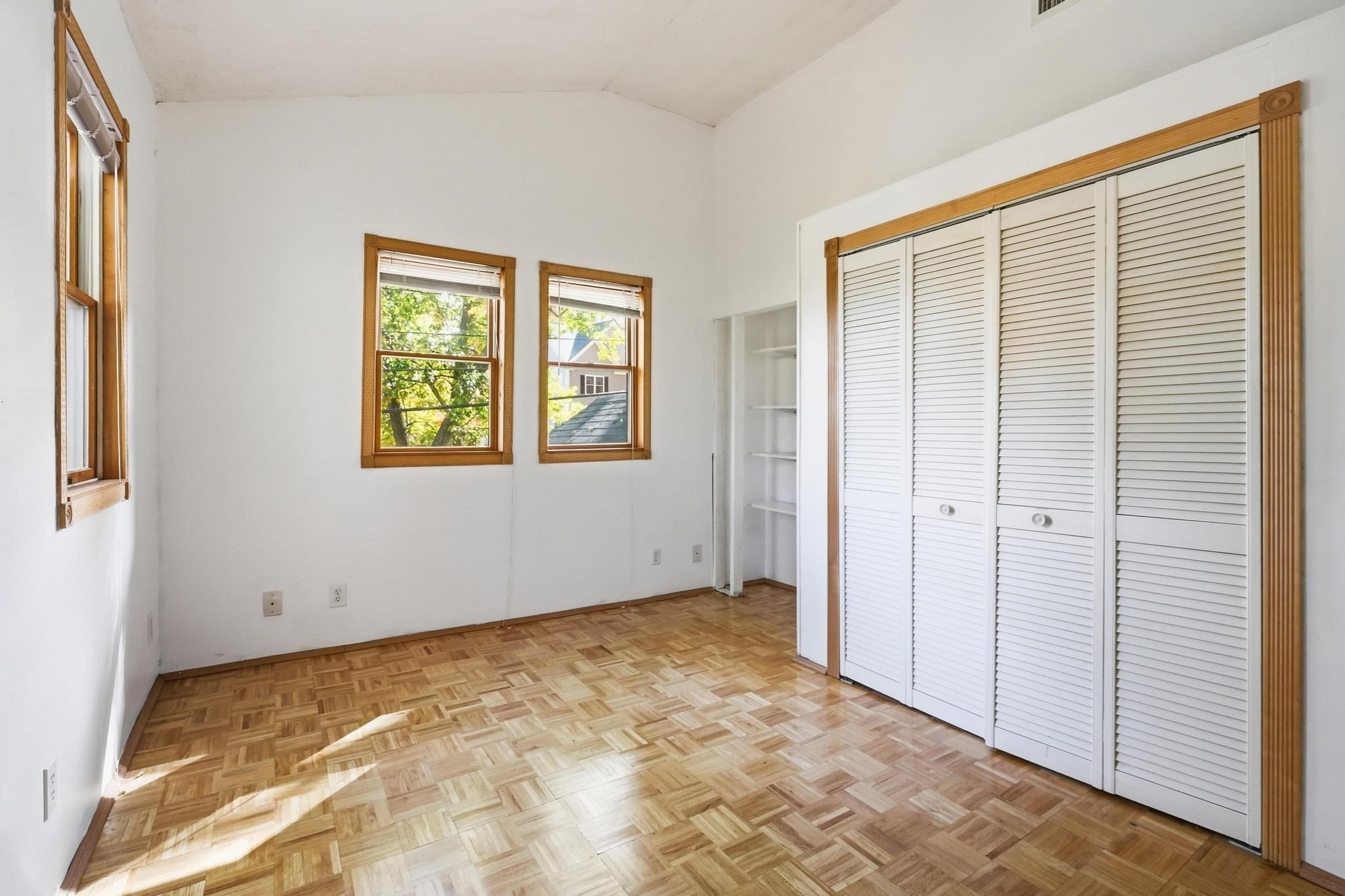 17 Pathwood Ave Property Photo 28