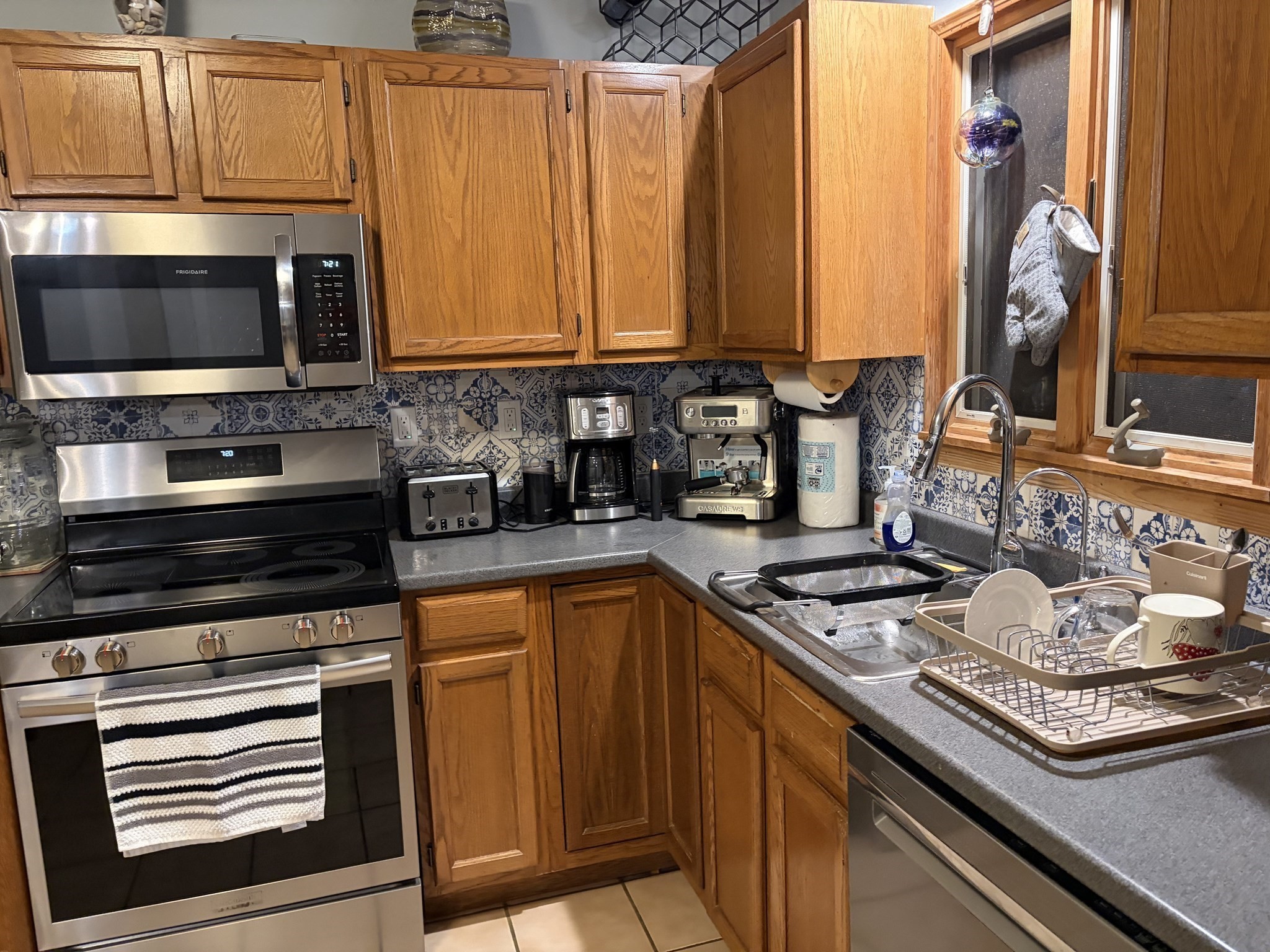 28 Prince Henry Dr Property Photo 14