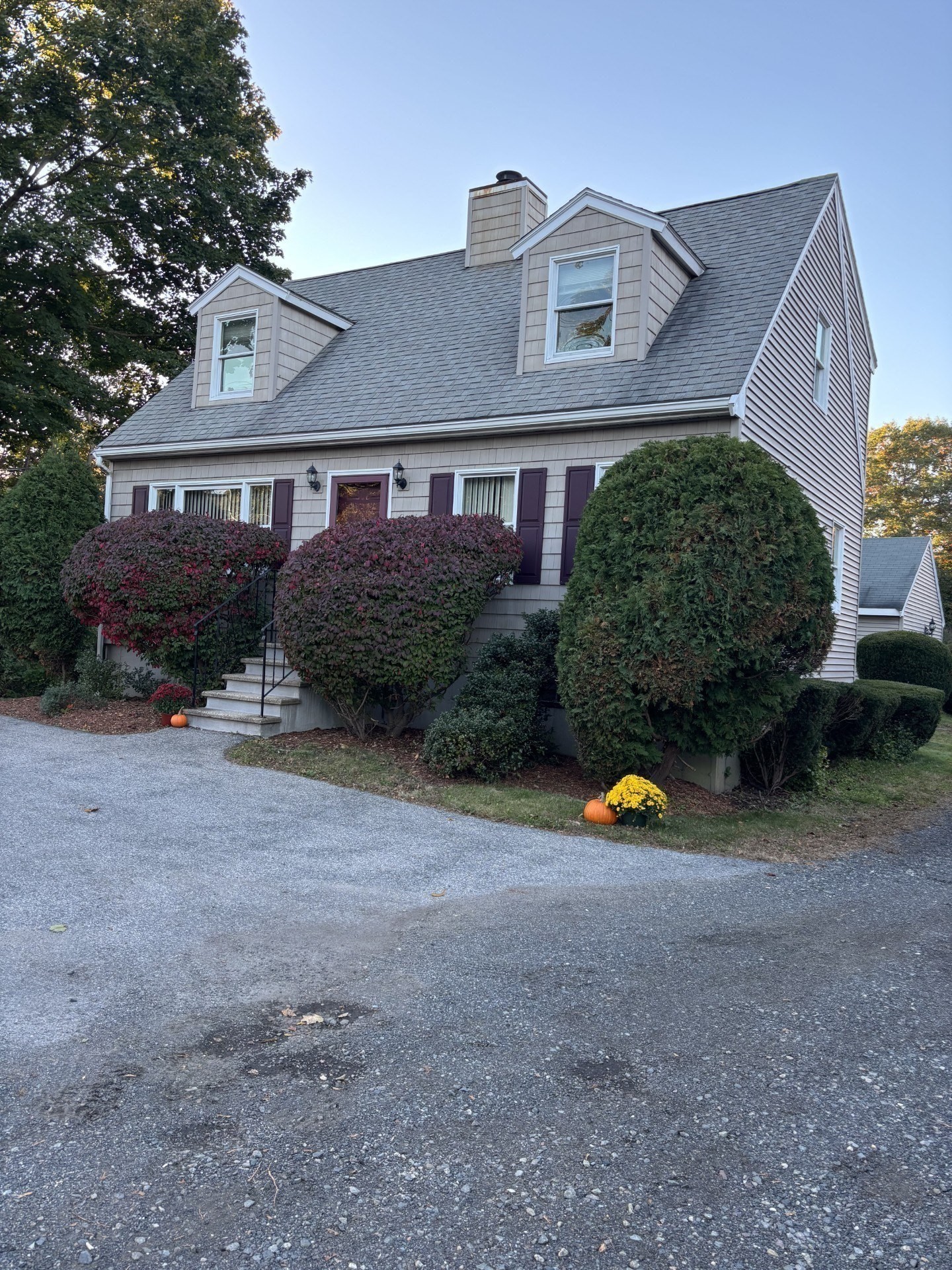 448 Essex St Property Photo 1