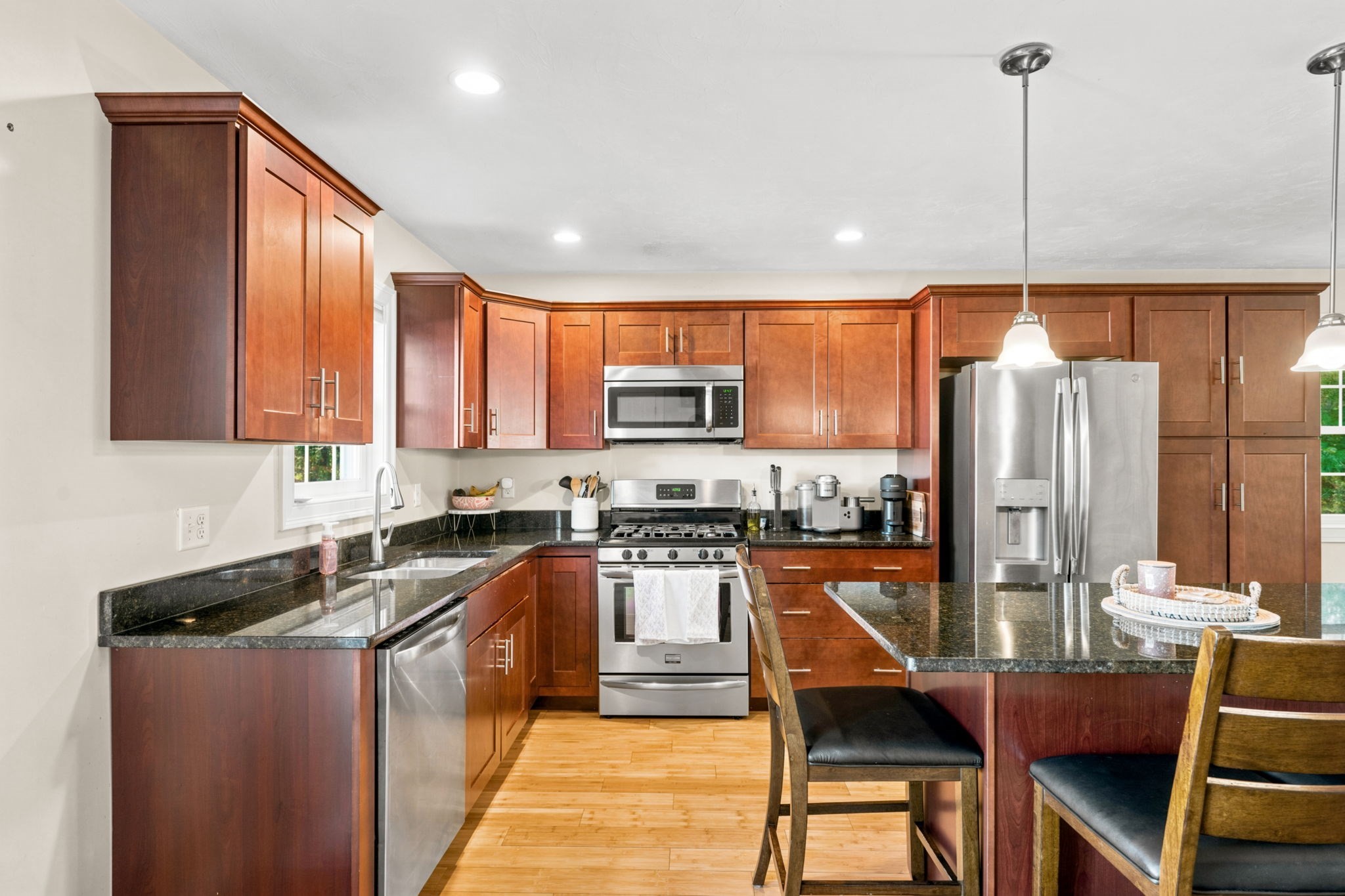 10 Great Cedar Dr # 10 Property Photo 11