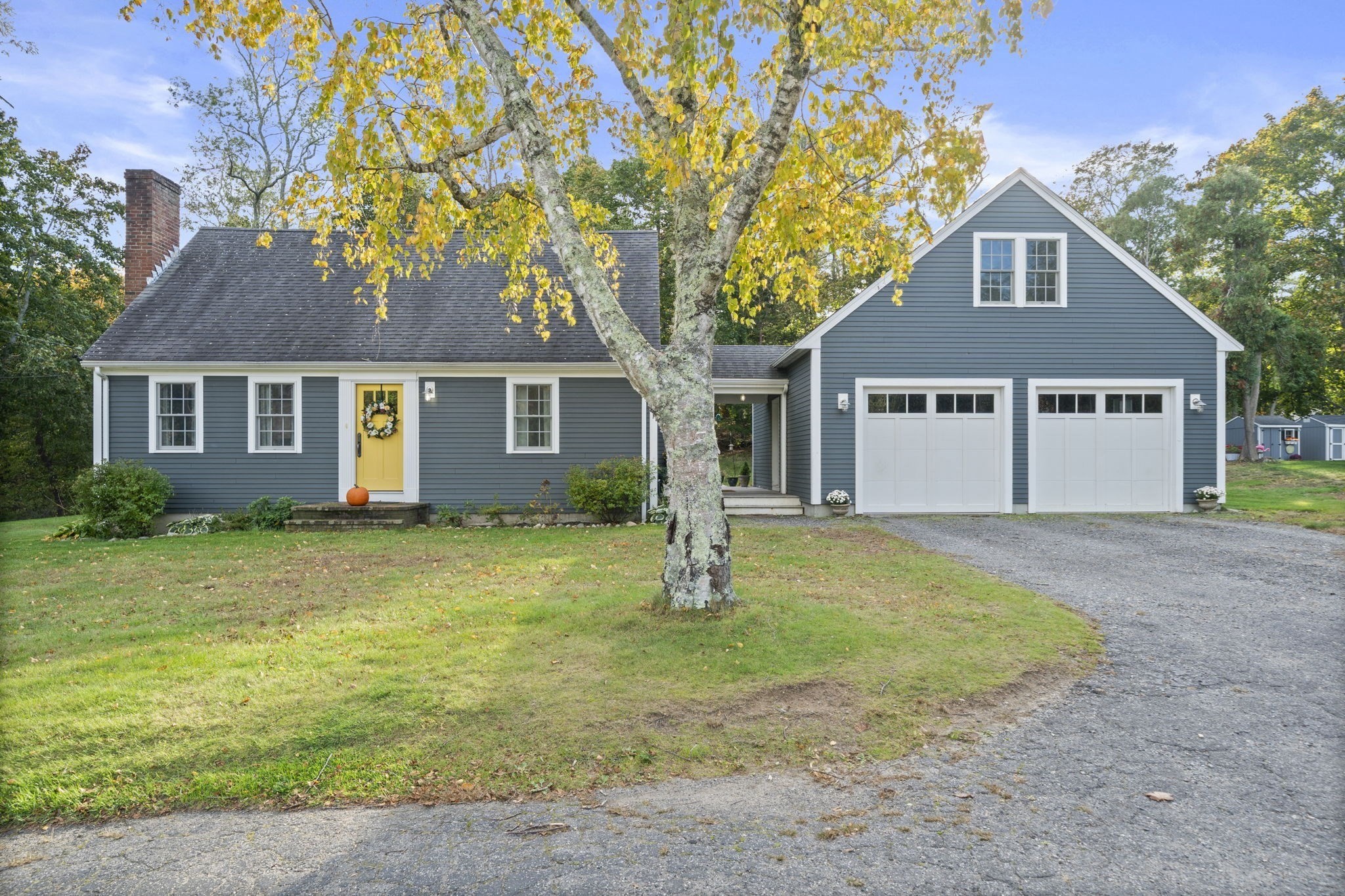 191 Webster St Property Photo 1