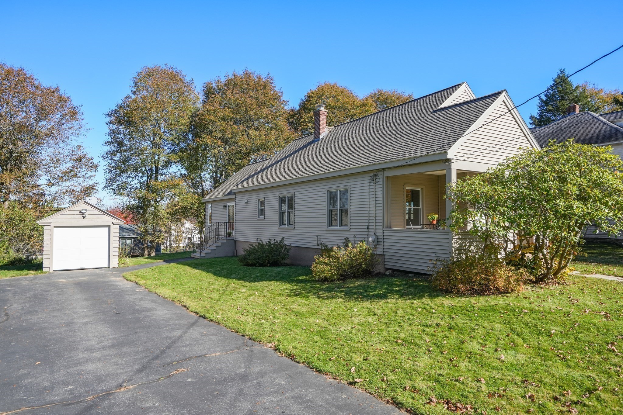 7 Edson Ave Property Photo 1