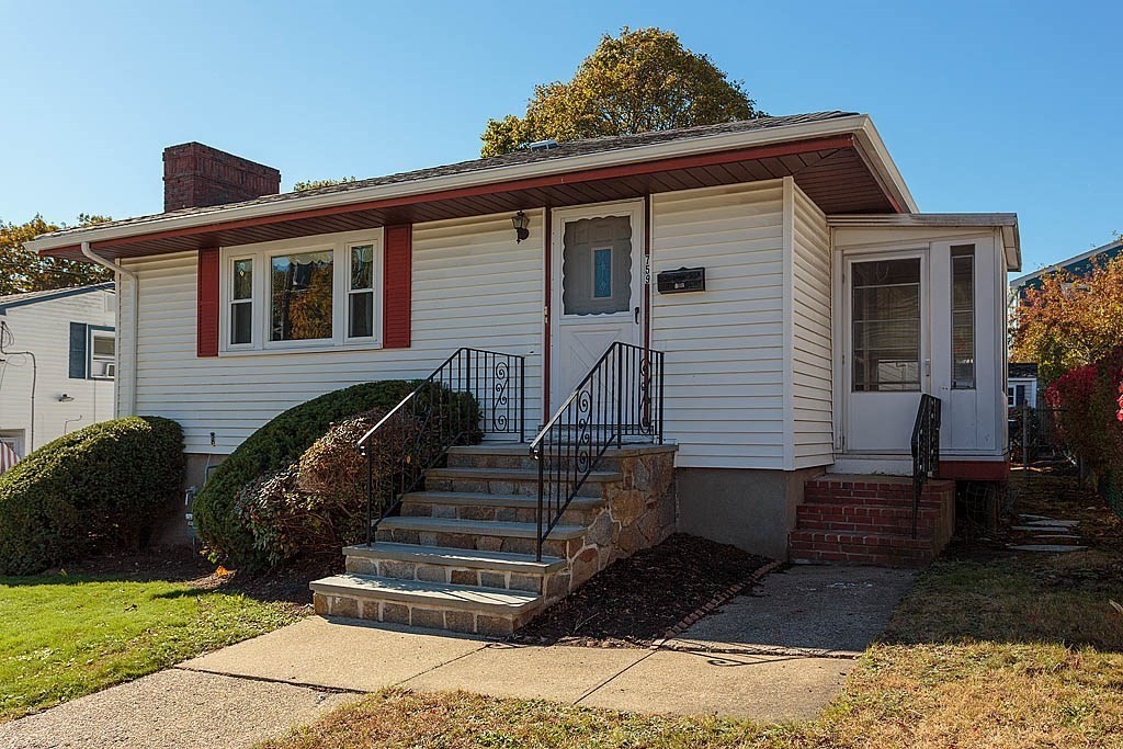759 Beechmont Street Property Photo 1