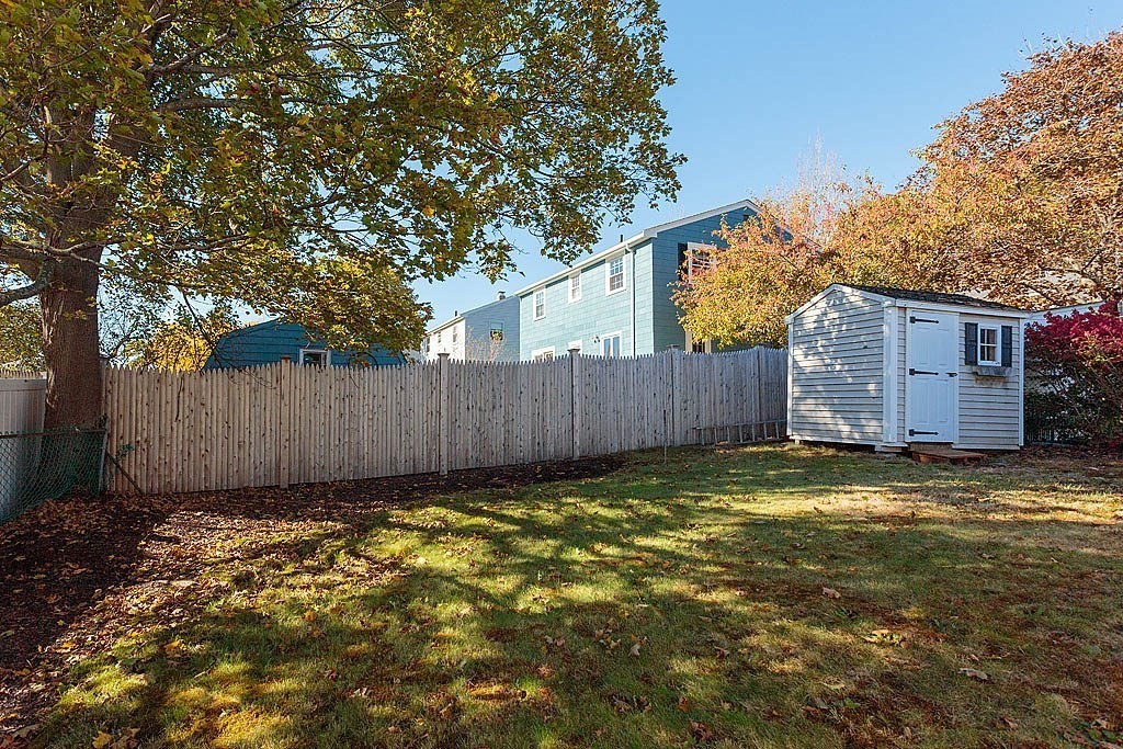 759 Beechmont Street Property Photo 5