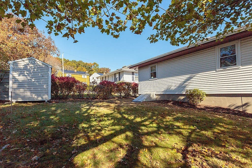 759 Beechmont Street Property Photo 6