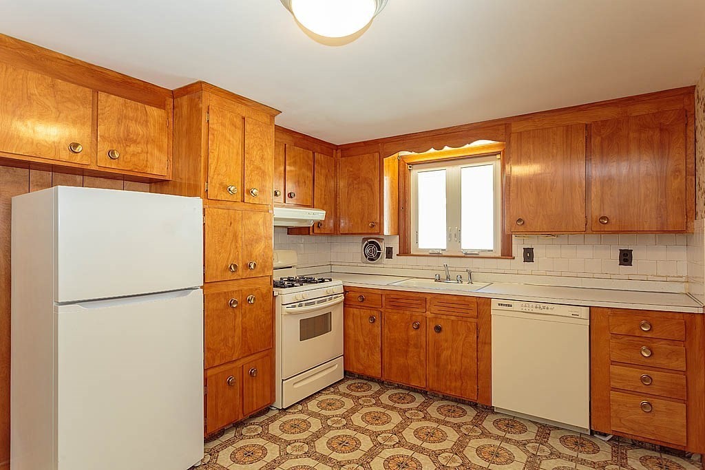 759 Beechmont Street Property Photo 12
