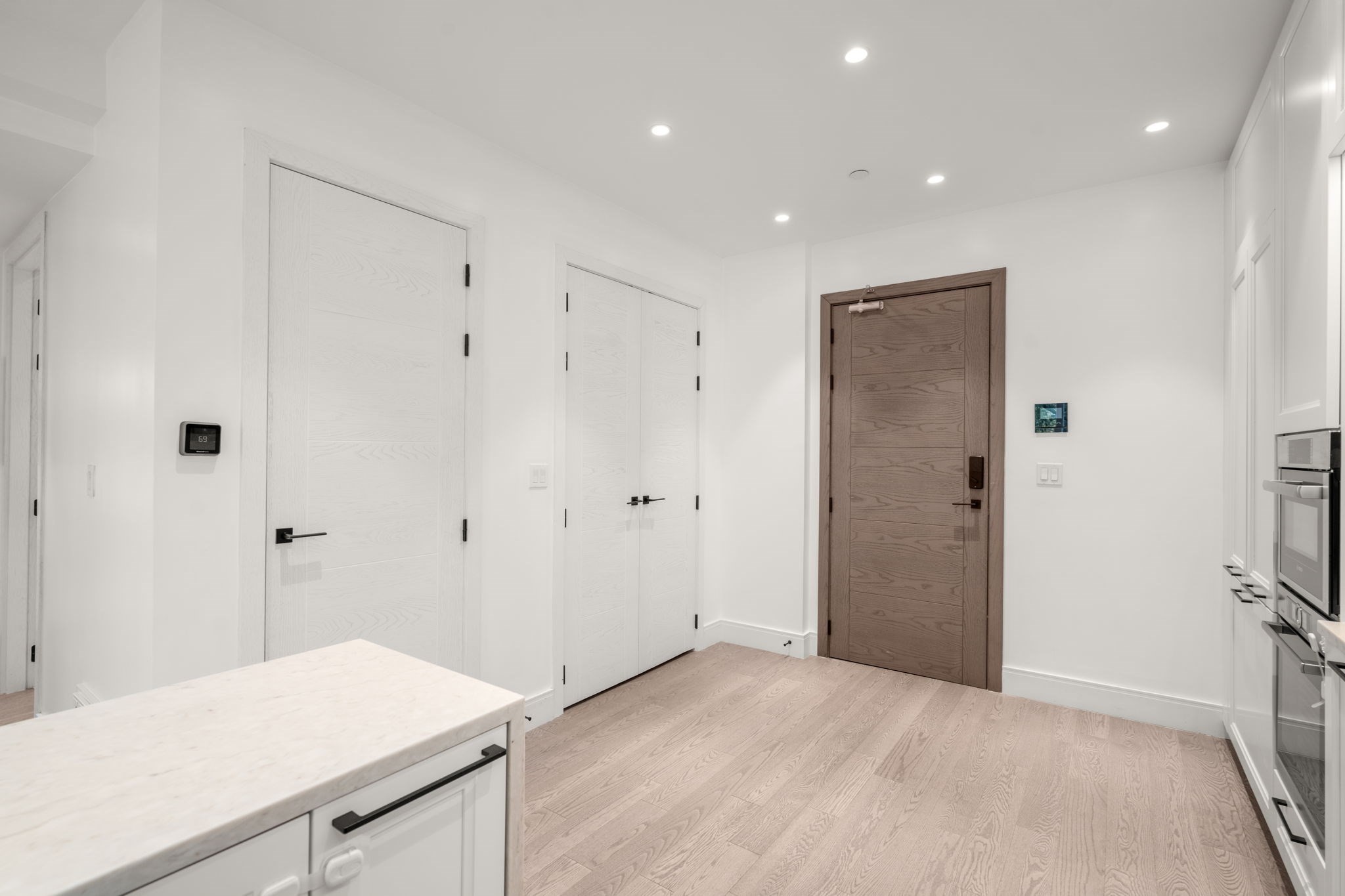 69 Walnut Street # 7 Property Photo 13