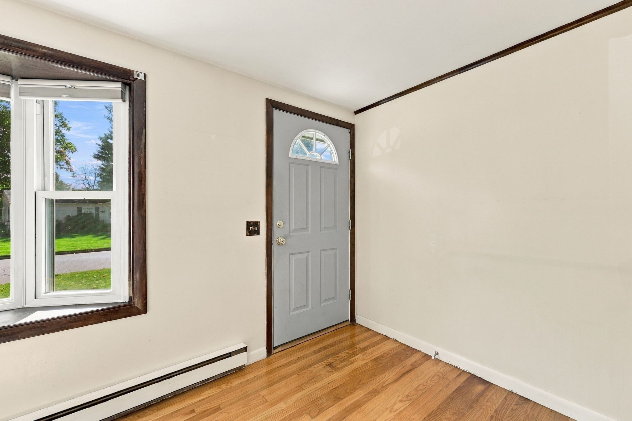 286 Peekskill Ave Property Photo 9