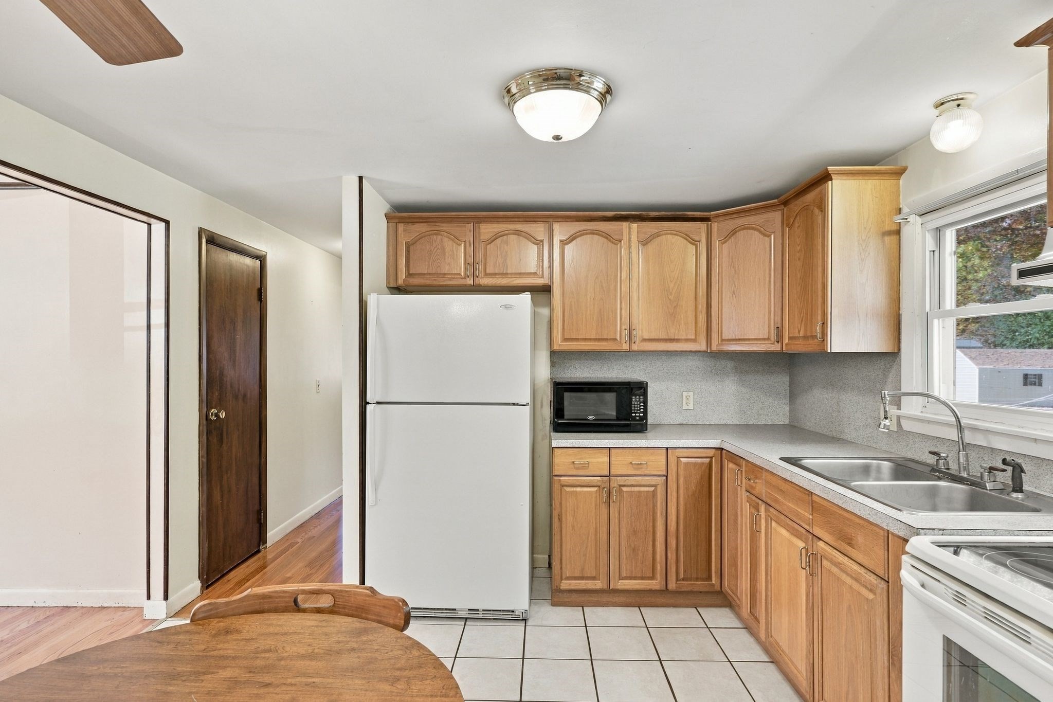 286 Peekskill Ave Property Photo 15
