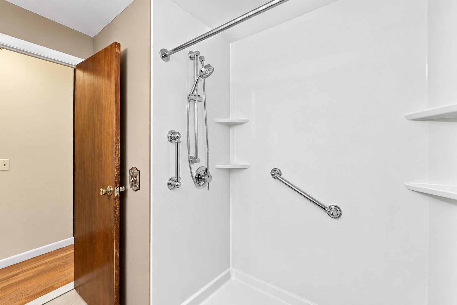 286 Peekskill Ave Property Photo 24