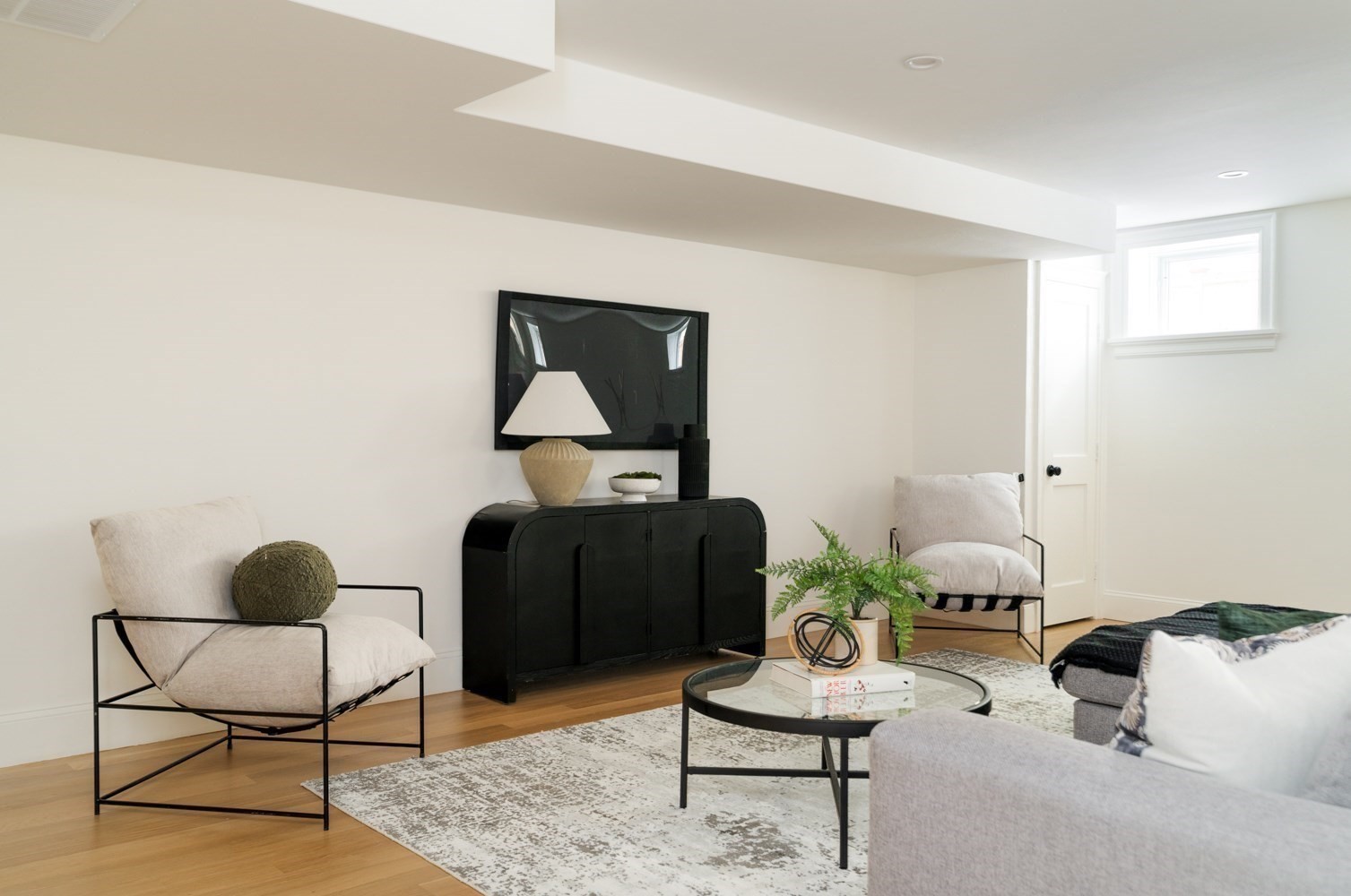 57 Museum Street Property Photo 21