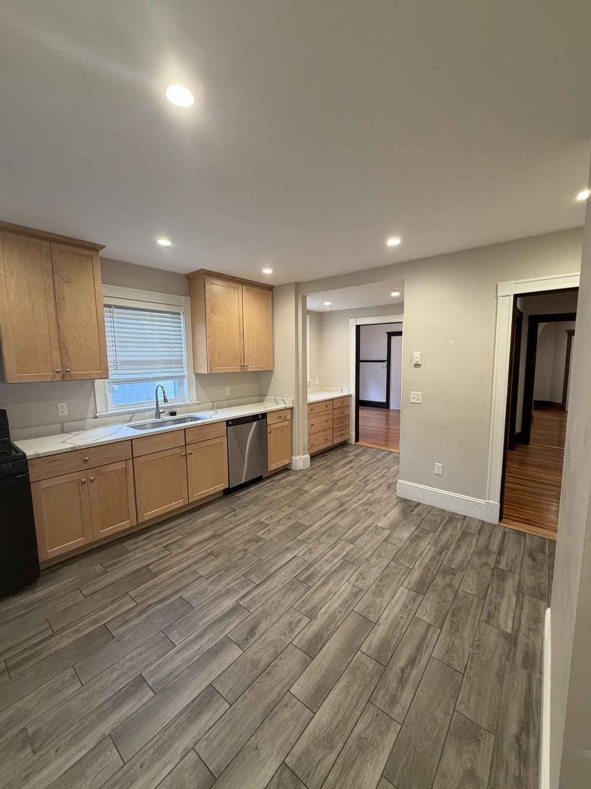 445 Washington Street # 2 Property Photo 3