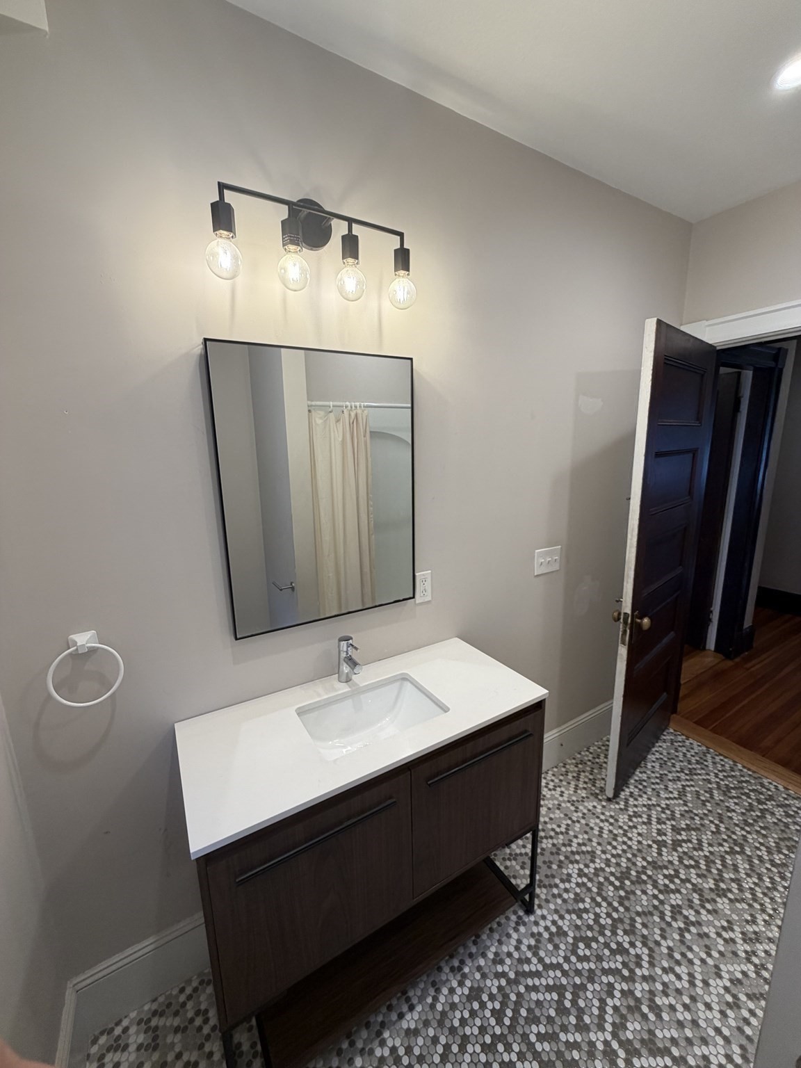 445 Washington Street # 2 Property Photo 12
