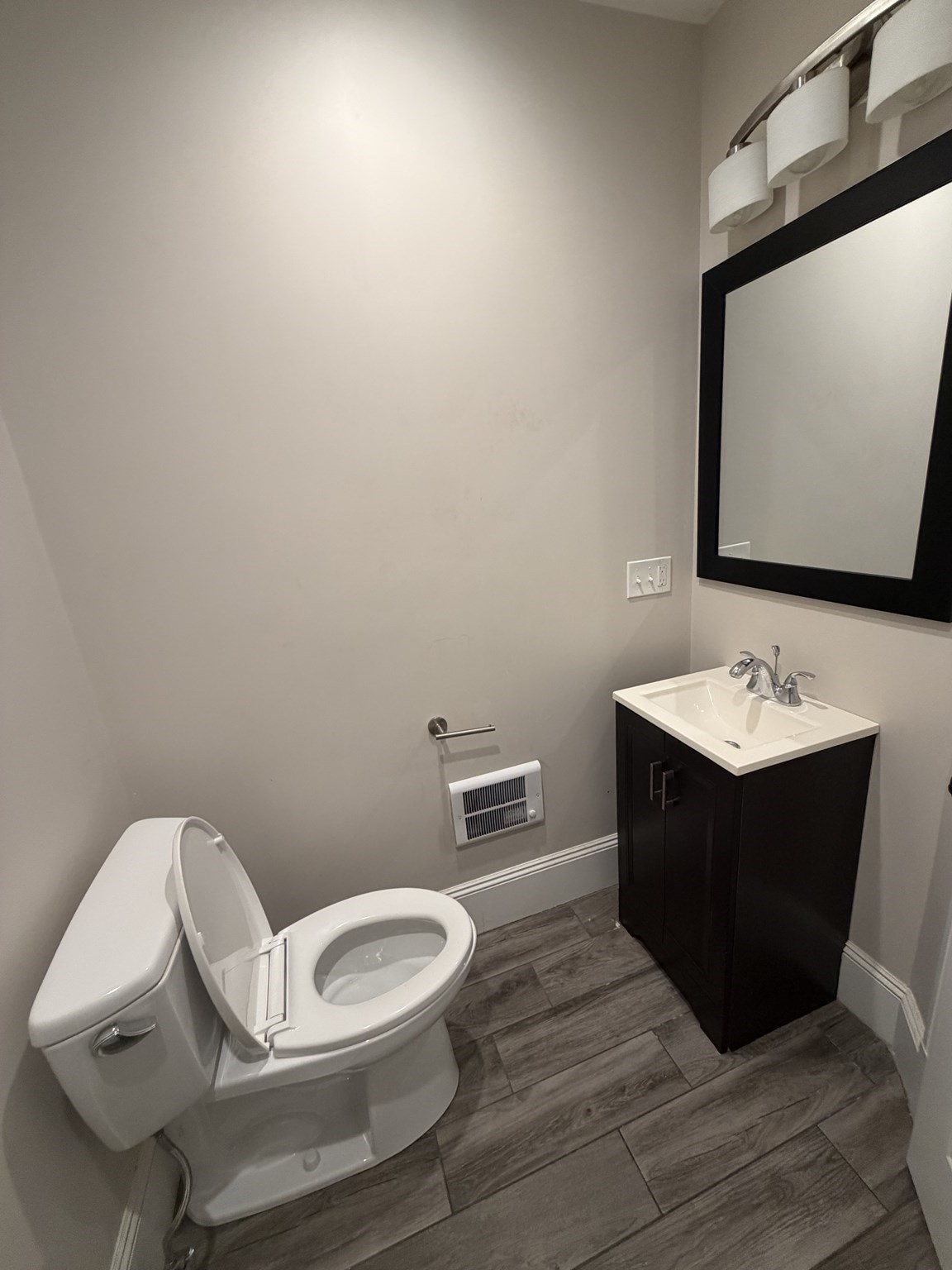 445 Washington Street # 2 Property Photo 14