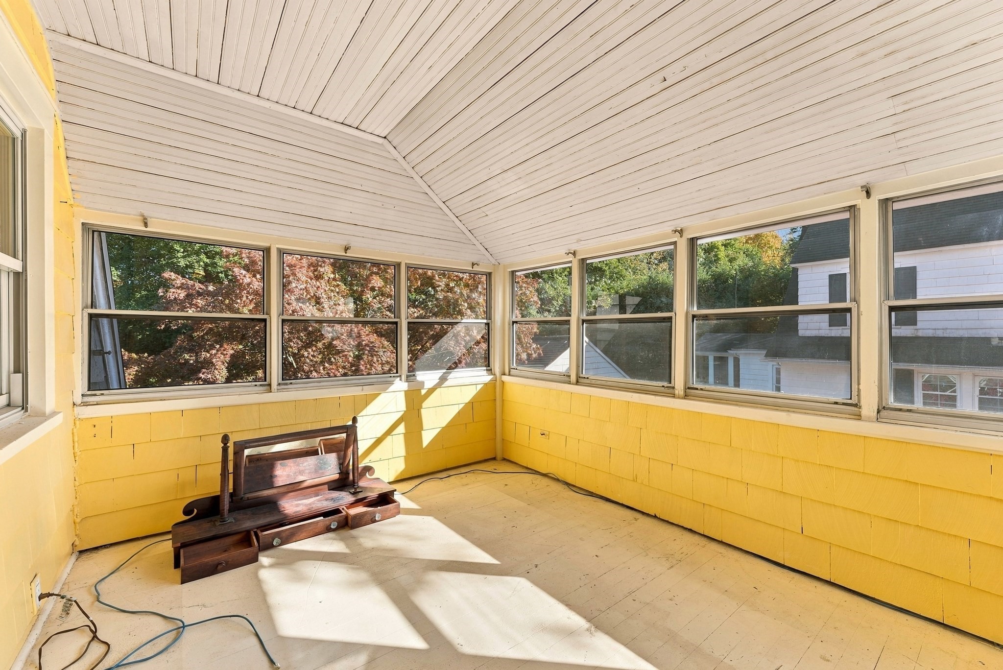 65 Craiwell Ave Property Photo 33