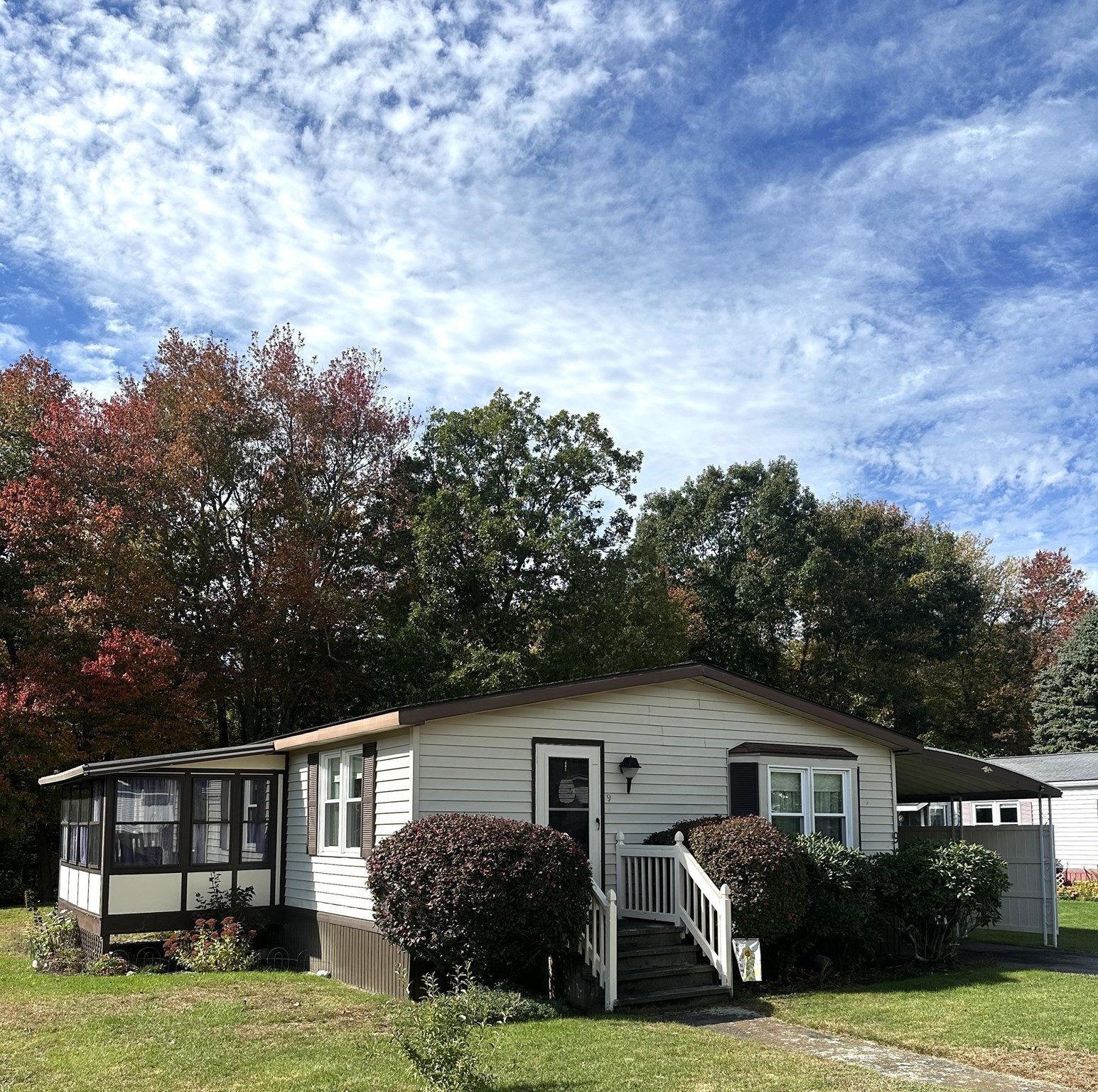 9 American Ave Property Photo 1