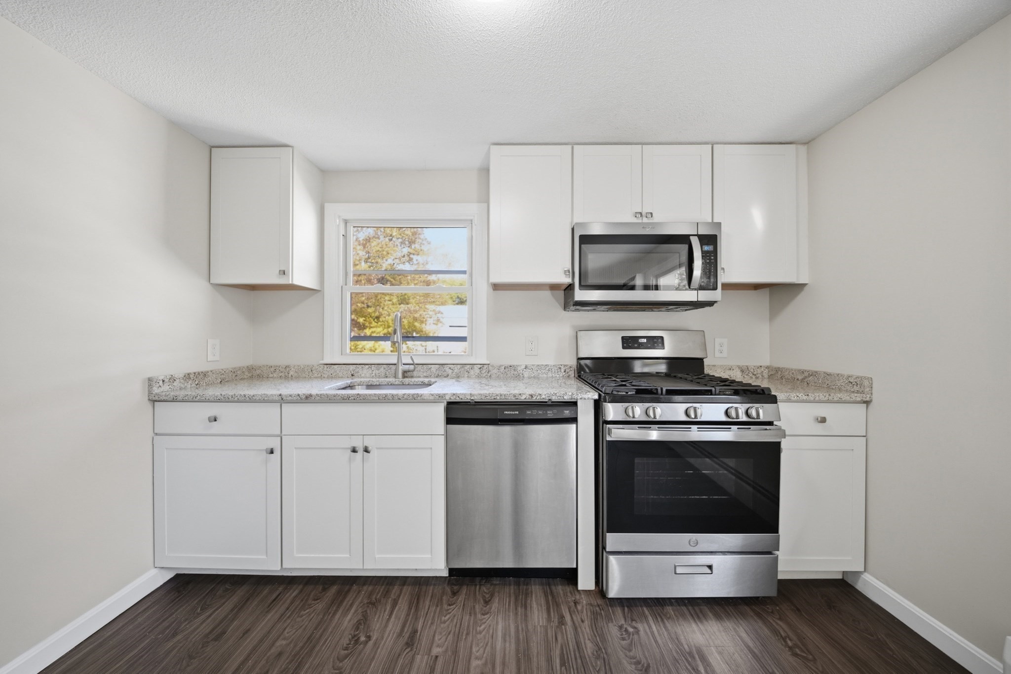 4 Greenleaf # 4c Property Photo 9