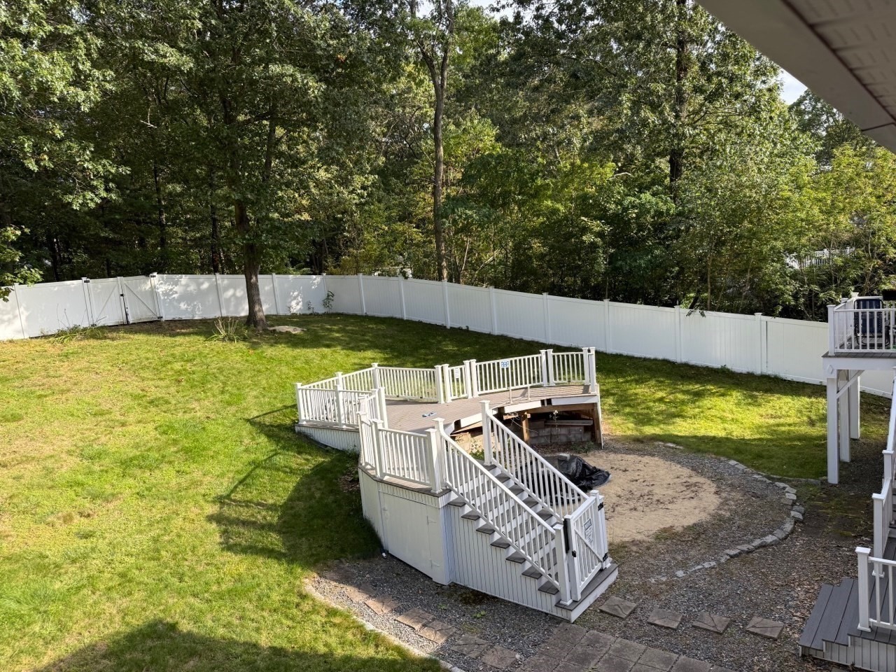 2 Stonehedge Circle Property Photo 14
