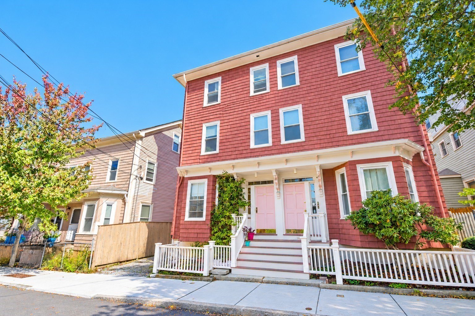 247 Chestnut St Property Photo 1