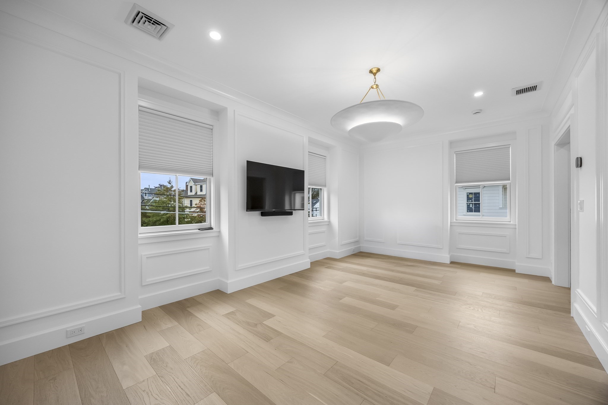 107 State Street Property Photo 21