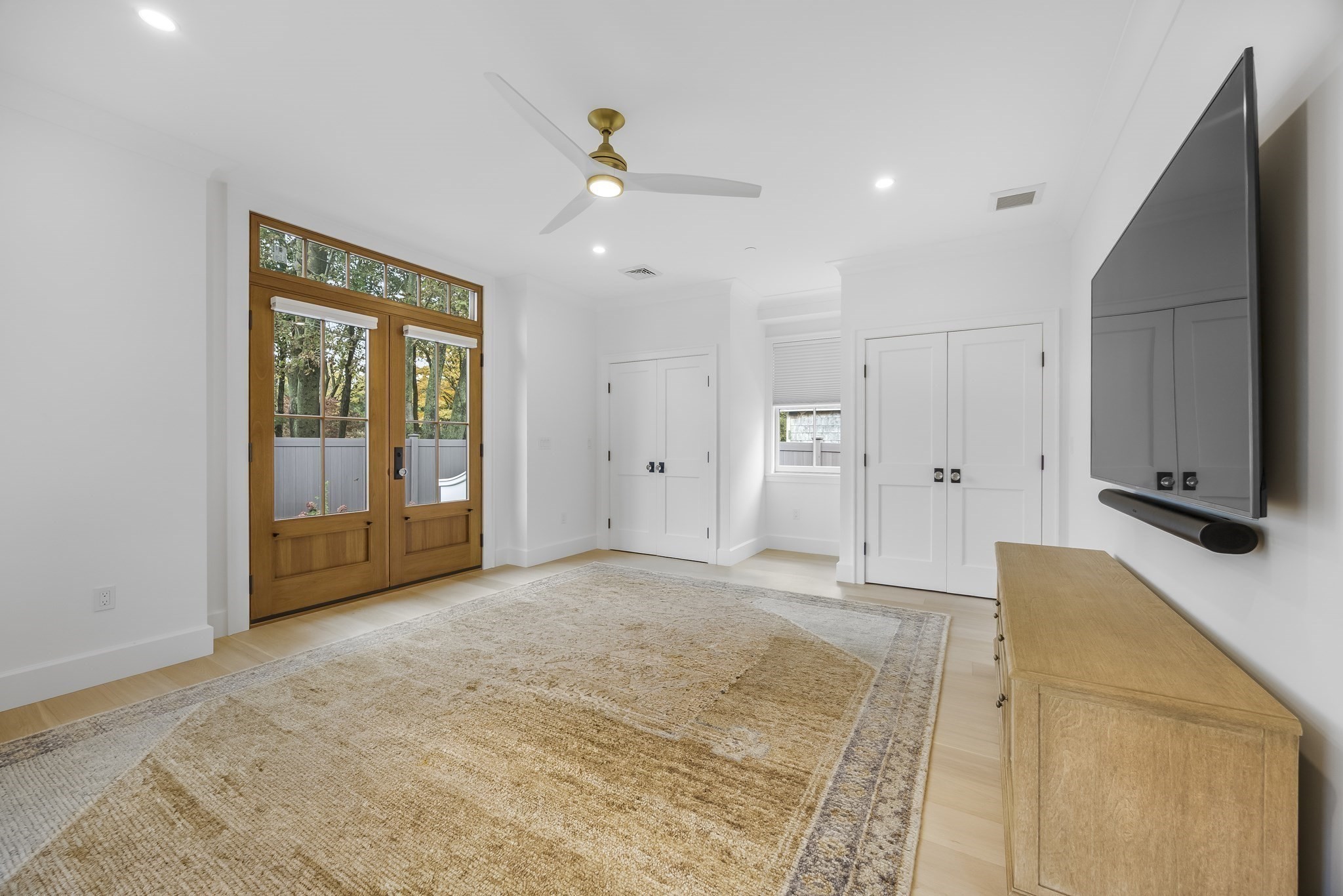107 State Street Property Photo 32