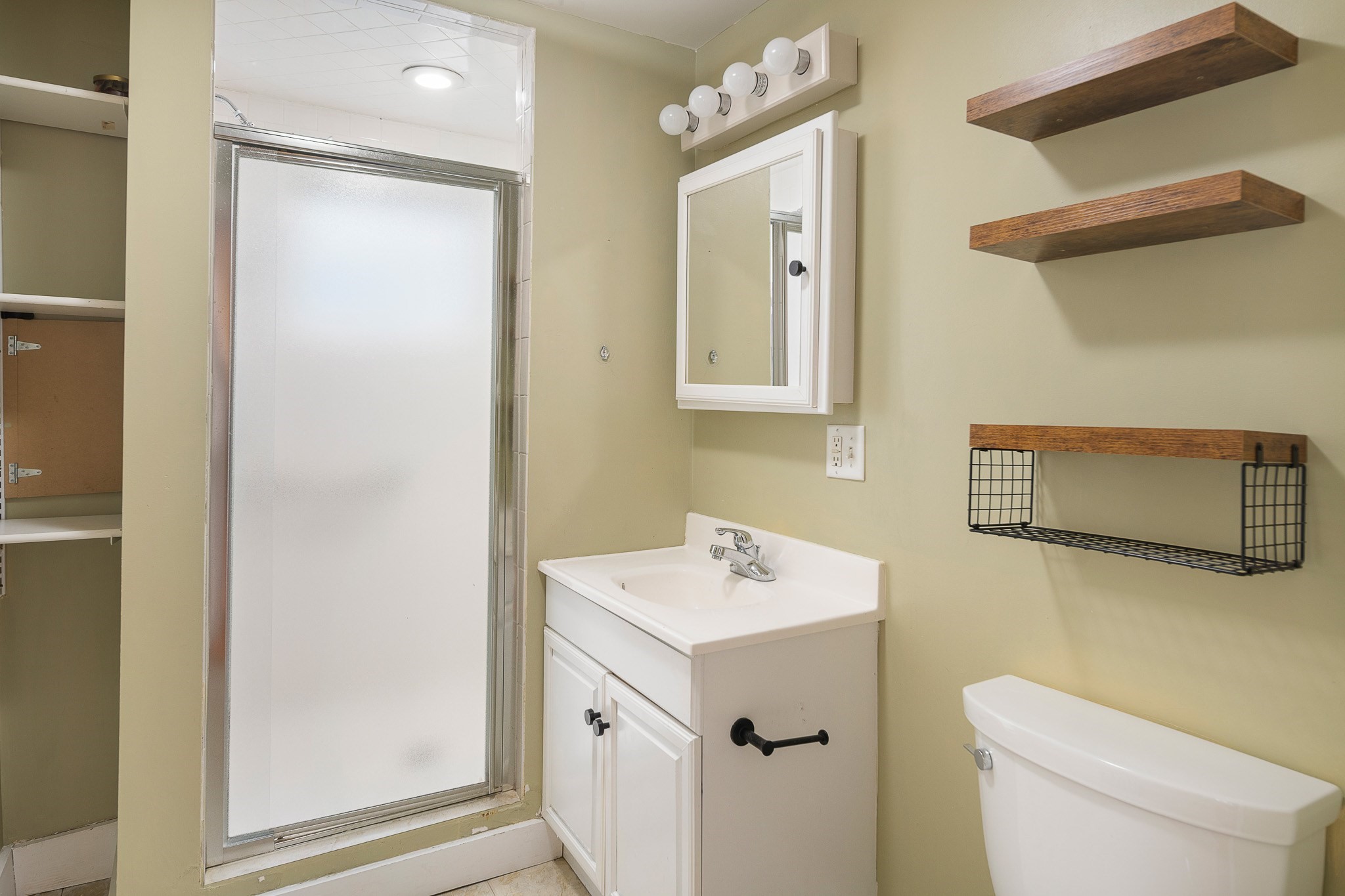 9 Andrew St Property Photo 16