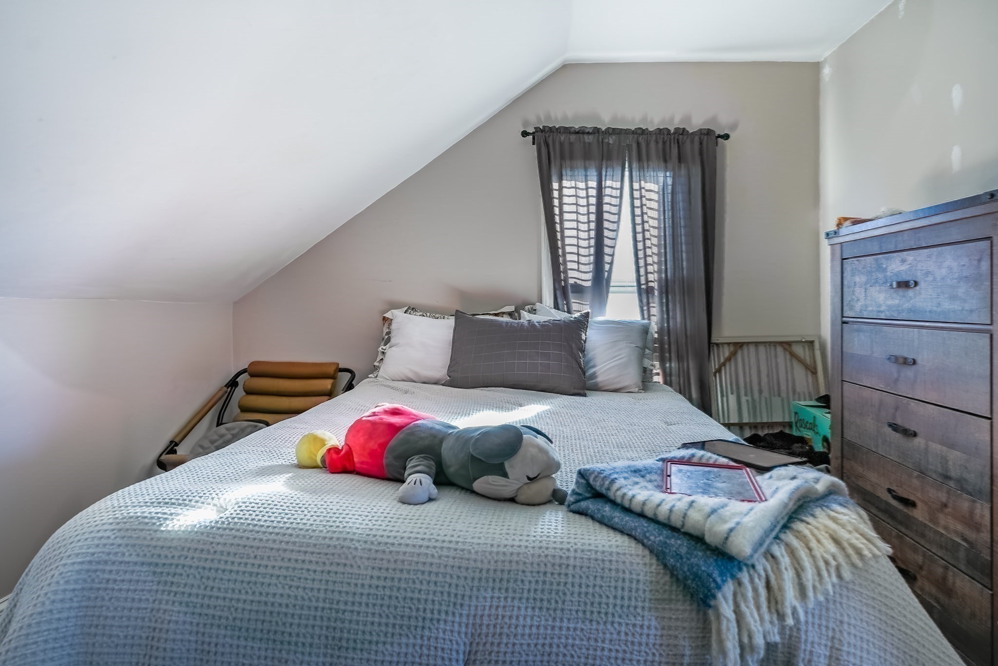 463 Montaup St Property Photo 34
