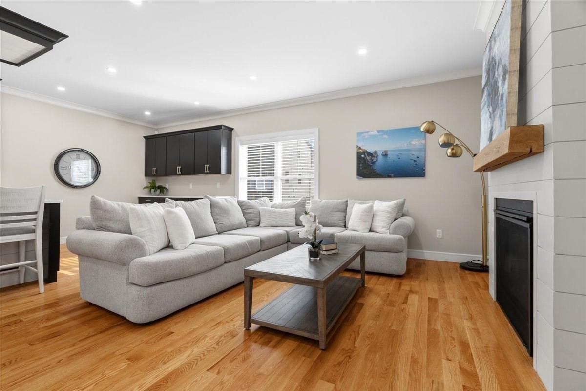 33 Peirce Street # 1 Property Photo 13