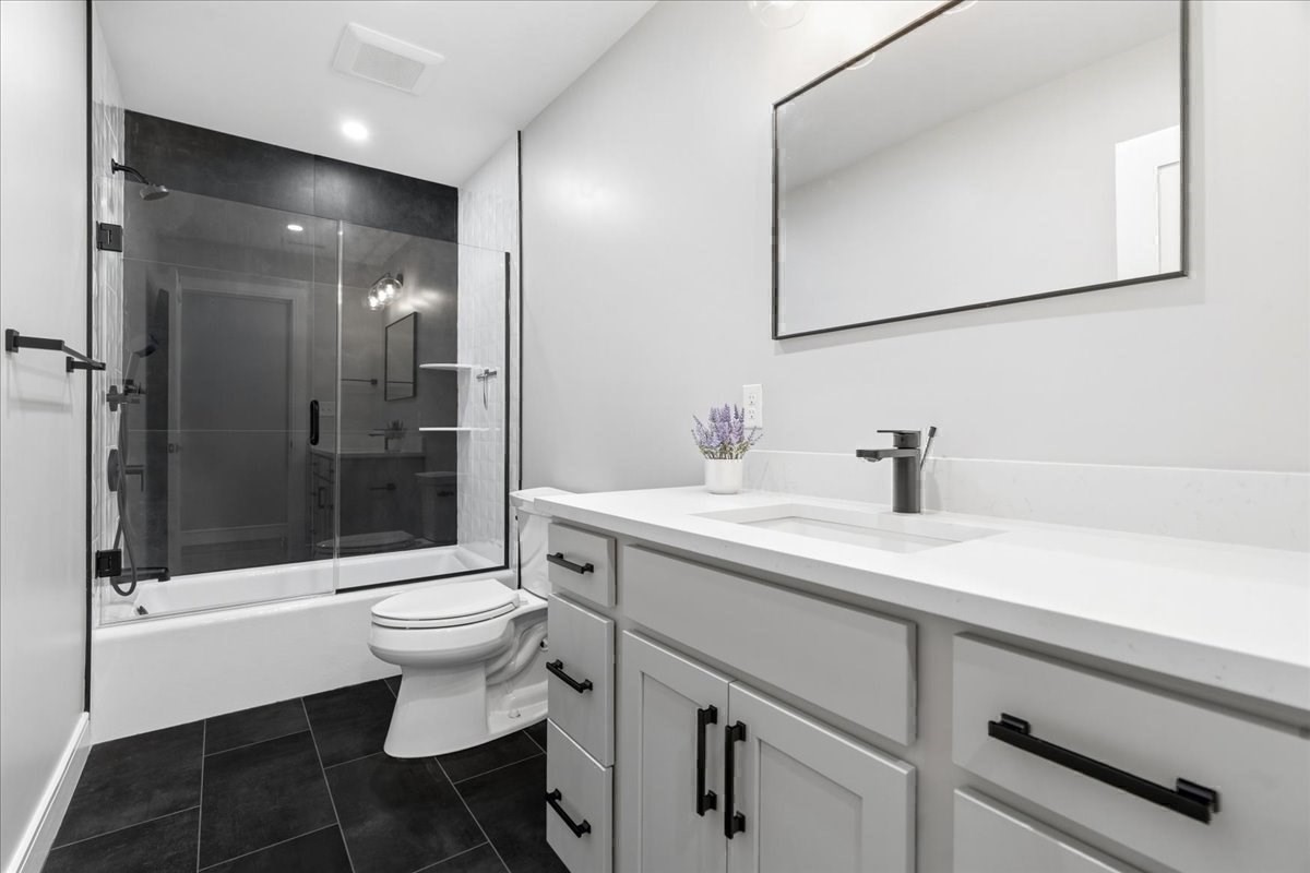 33 Peirce Street # 1 Property Photo 27