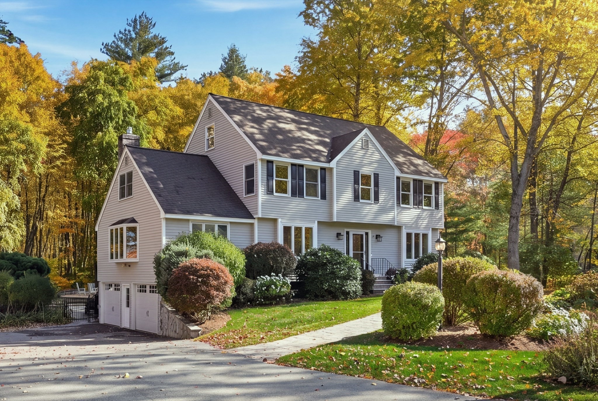 7 Country Lake Road