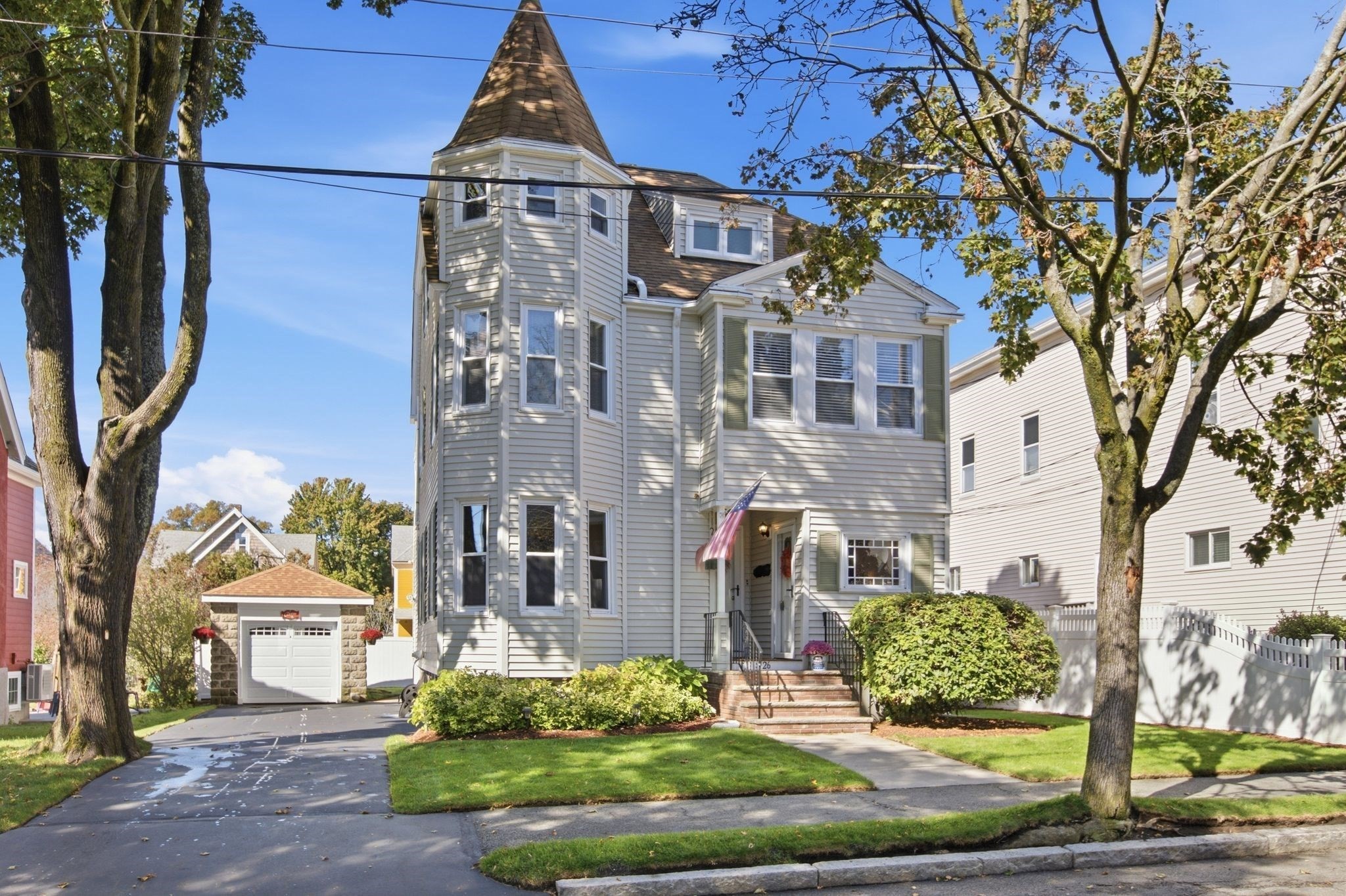 26 Tappan St Property Photo 1