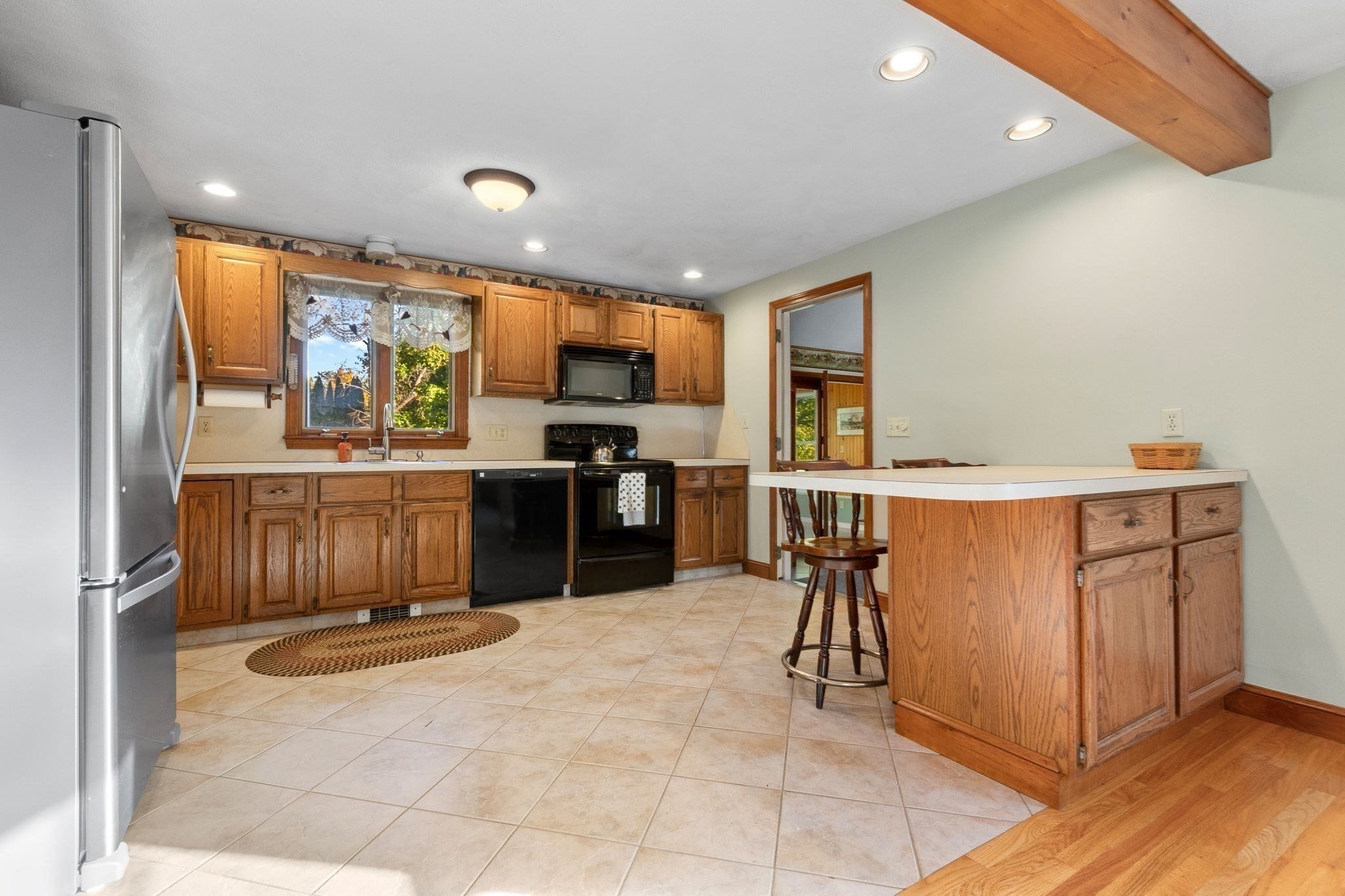 3 Anthony Ln Property Photo 9