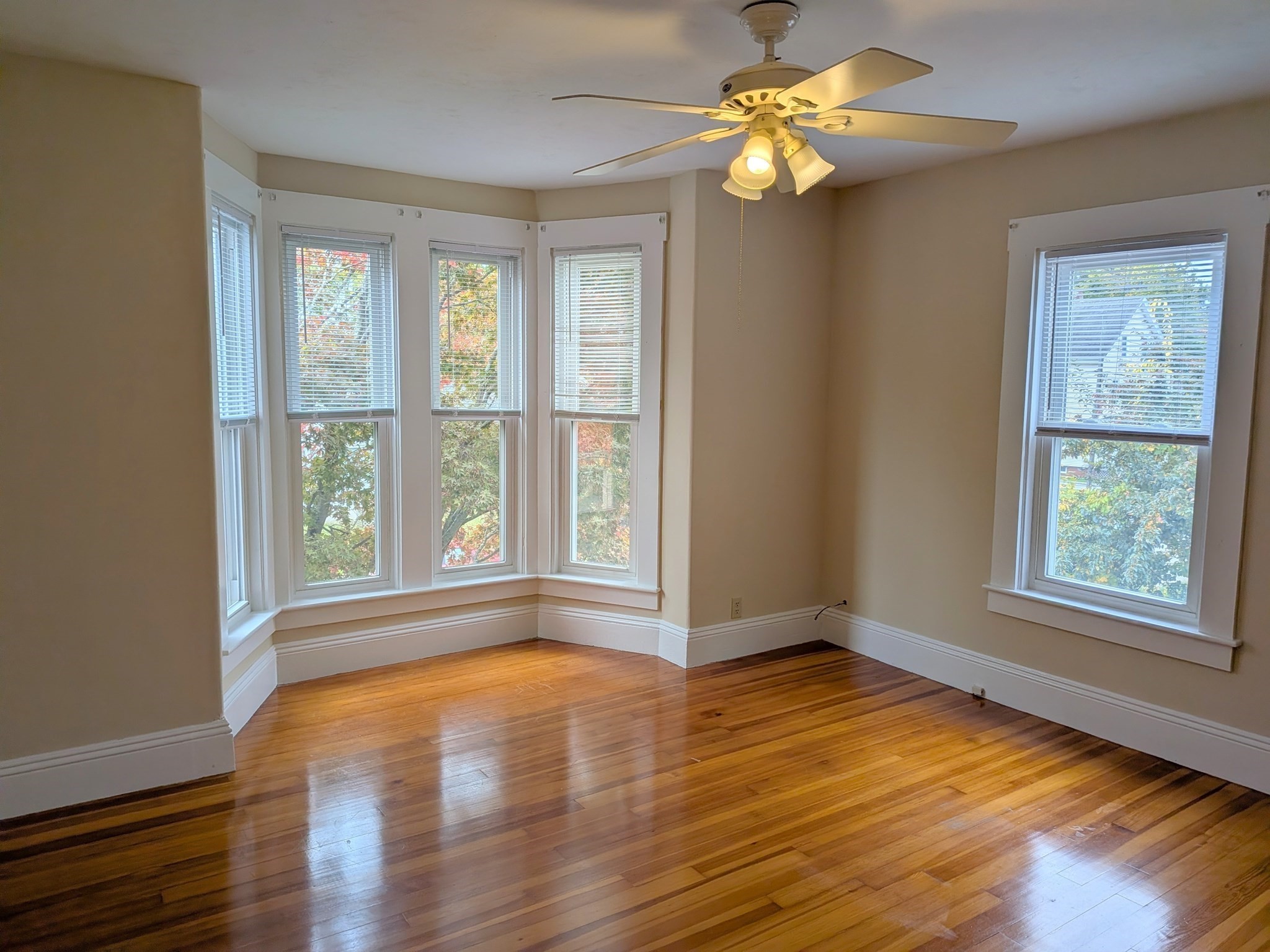 30 Hope St # B Property Photo 1